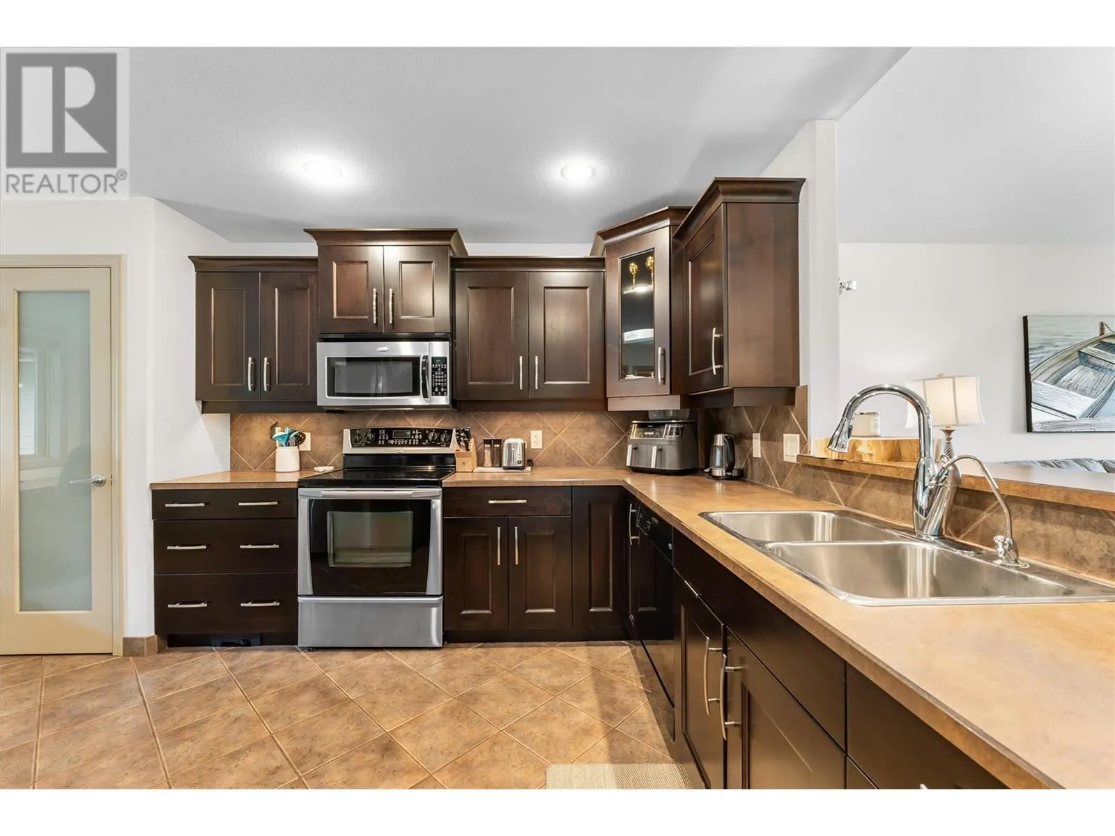 3428 Camelback Drive