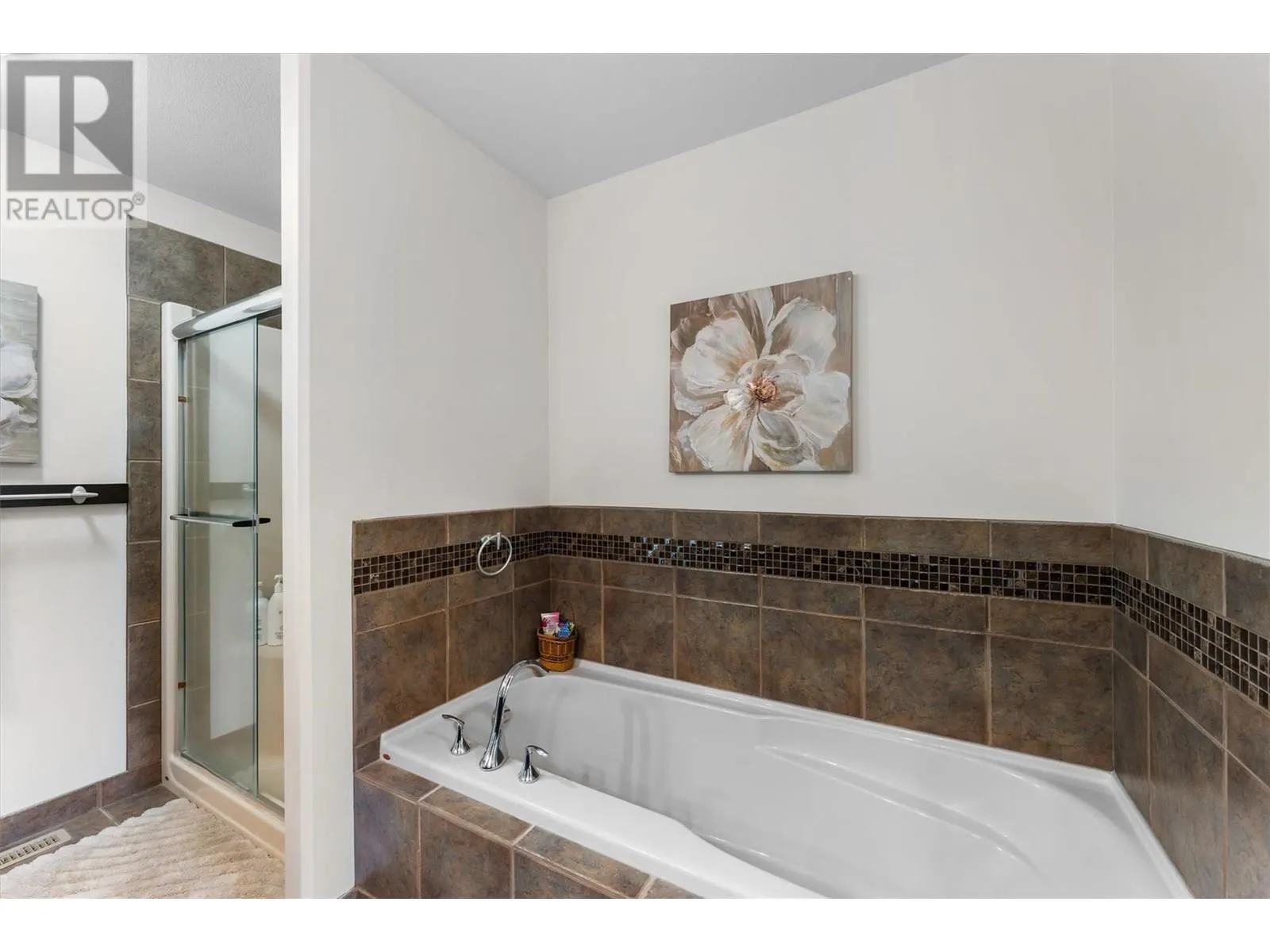 3428 Camelback Drive