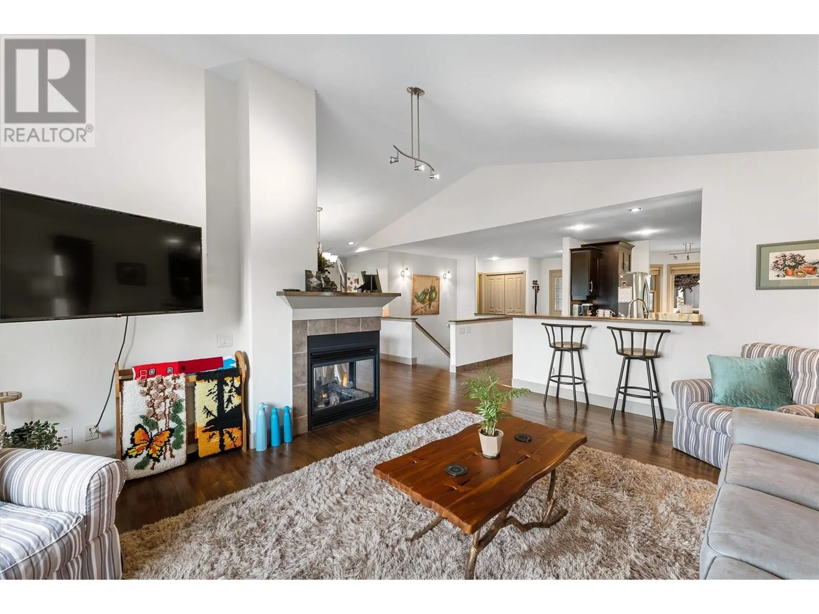 3428 Camelback Drive