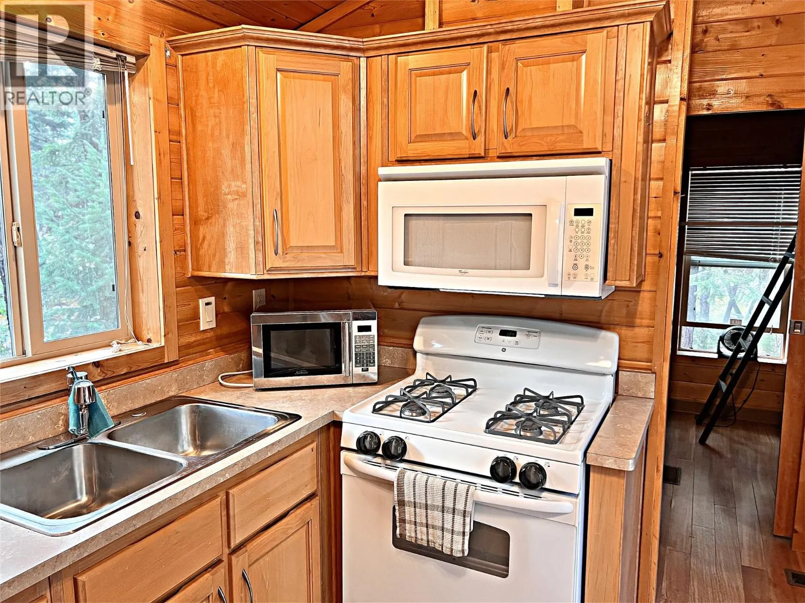 4835 Paradise Valley Drive Unit# 9