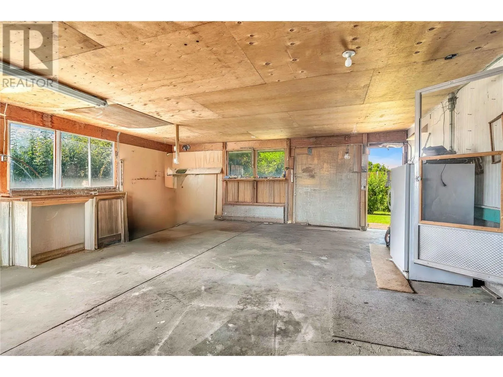 410 Davie Road