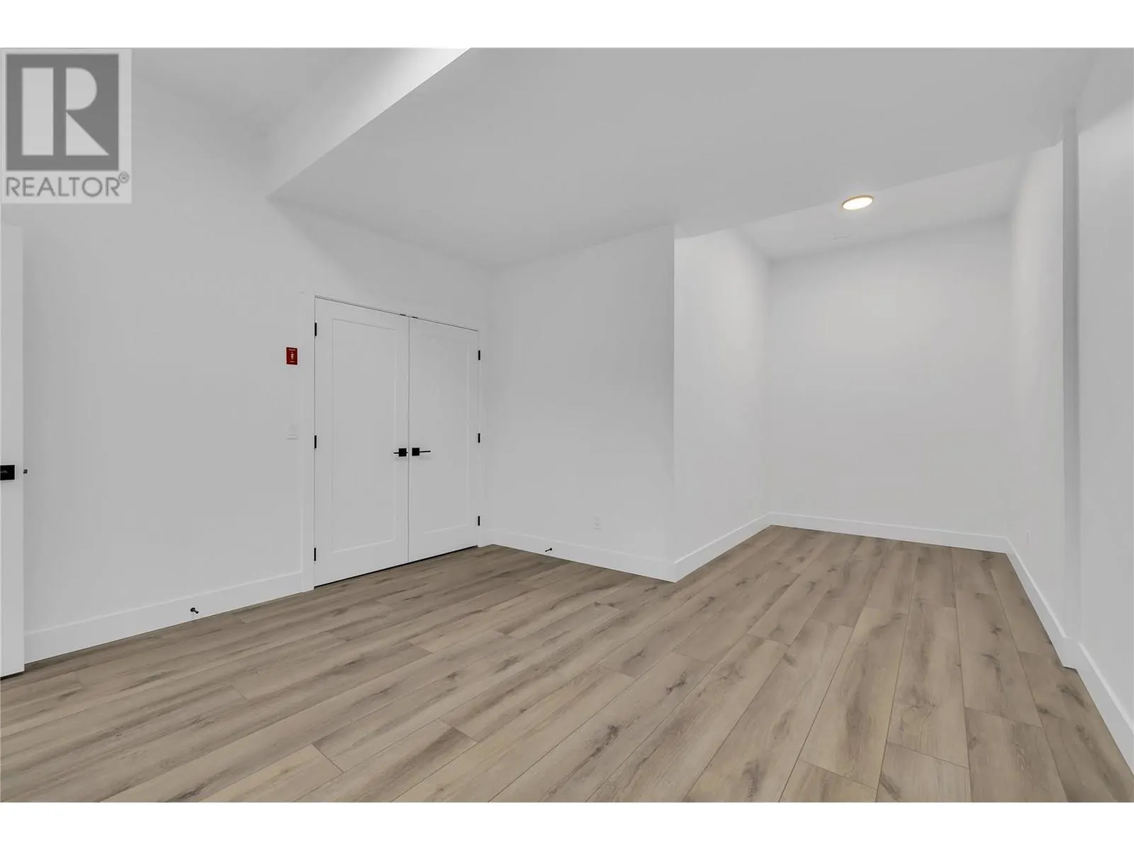 2835 Canyon Crest Drive Unit# 7