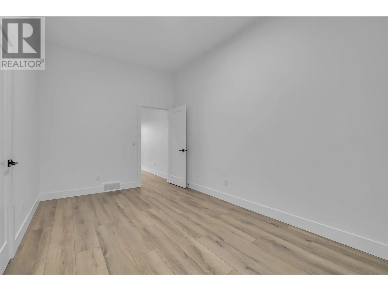 2835 Canyon Crest Drive Unit# 7