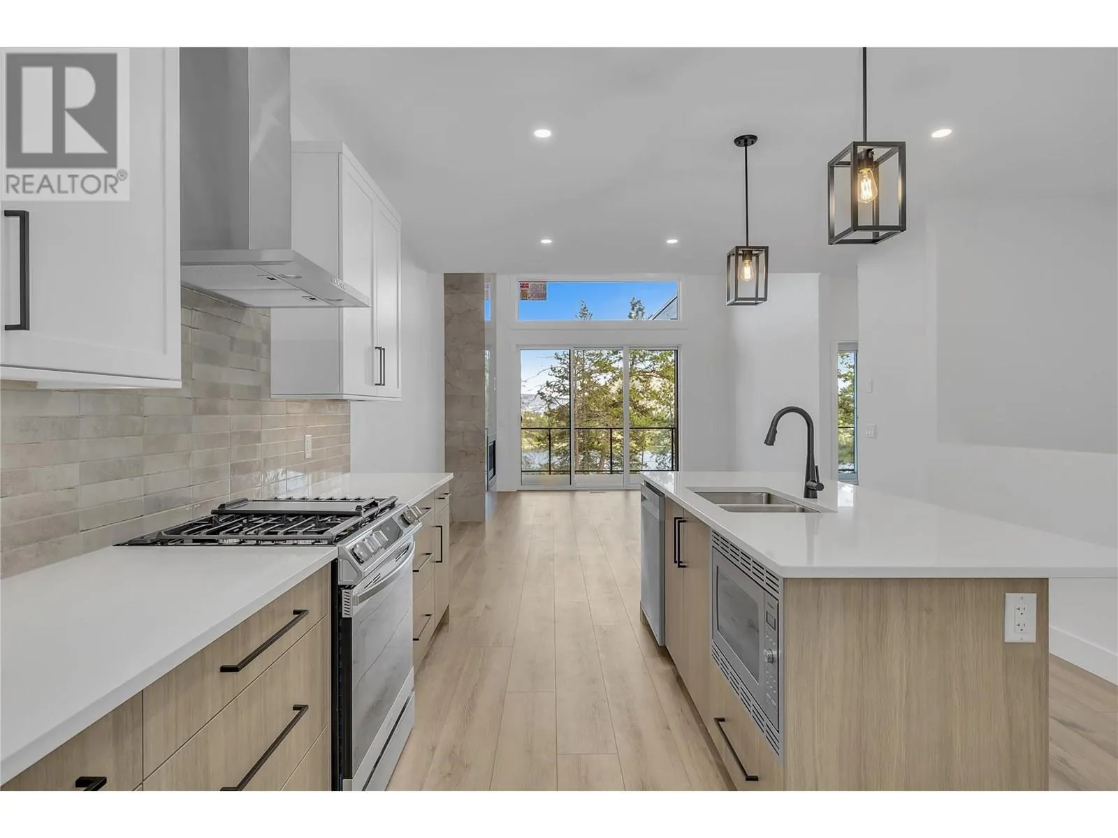 2835 Canyon Crest Drive Unit# 7