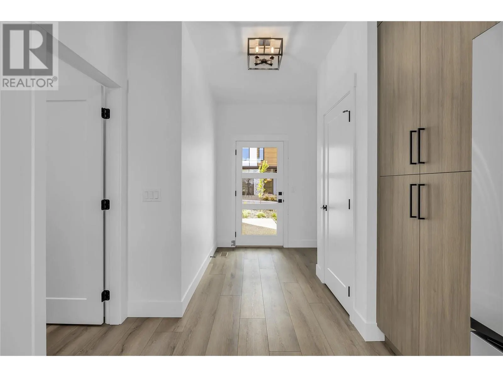 2835 Canyon Crest Drive Unit# 7