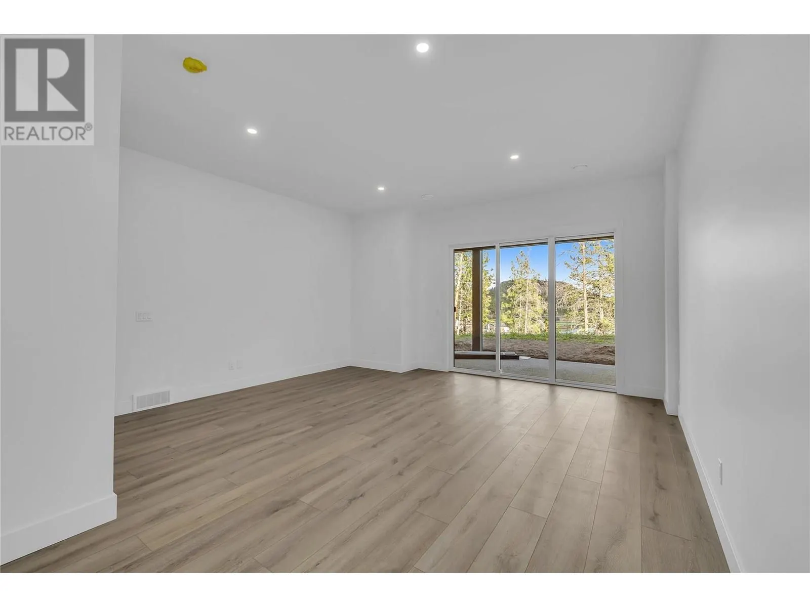 2835 Canyon Crest Drive Unit# 7