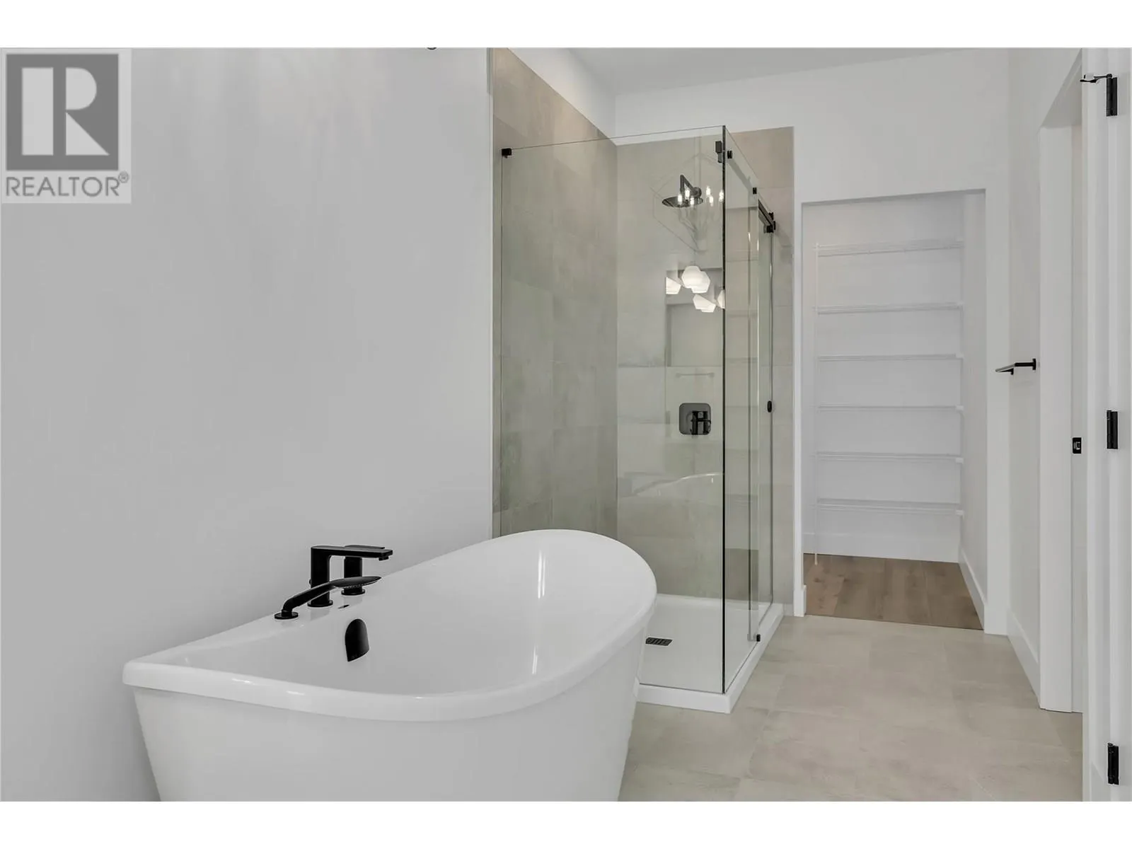 2835 Canyon Crest Drive Unit# 7