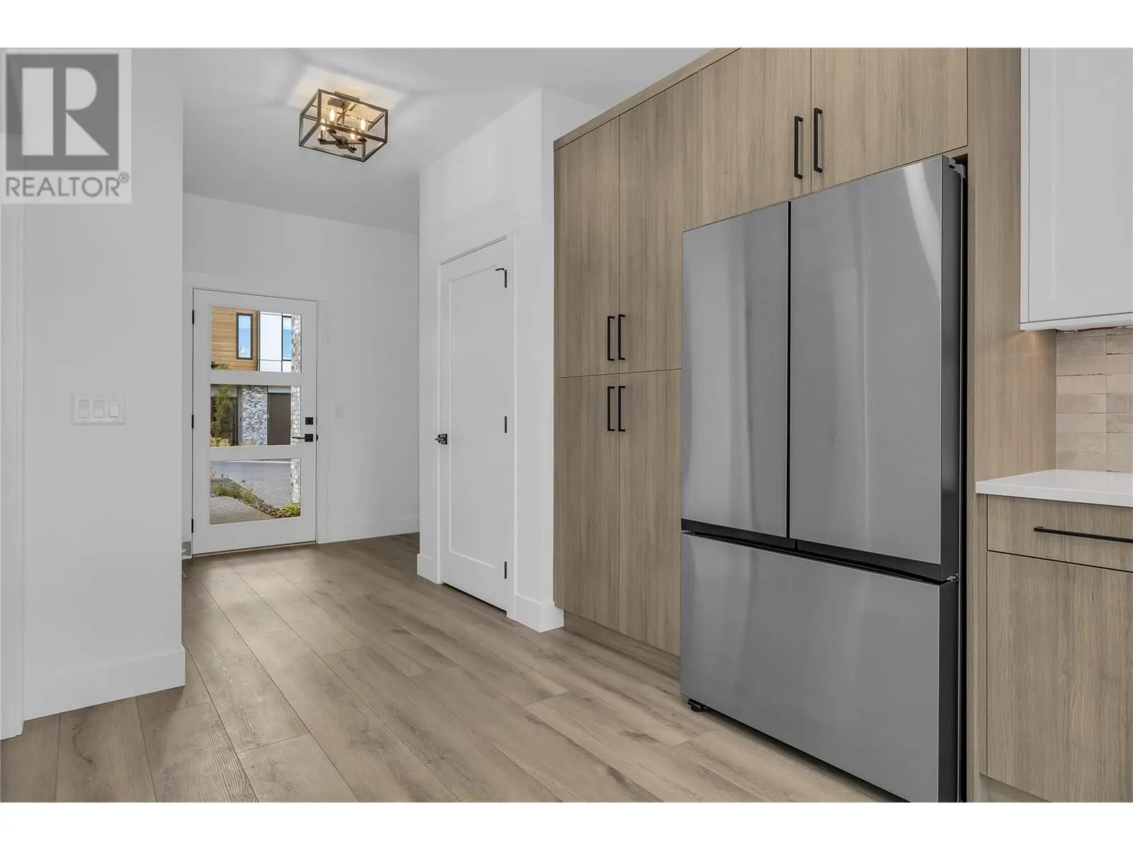 2835 Canyon Crest Drive Unit# 7