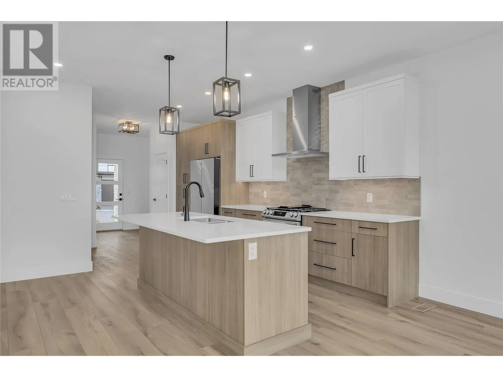 2835 Canyon Crest Drive Unit# 7