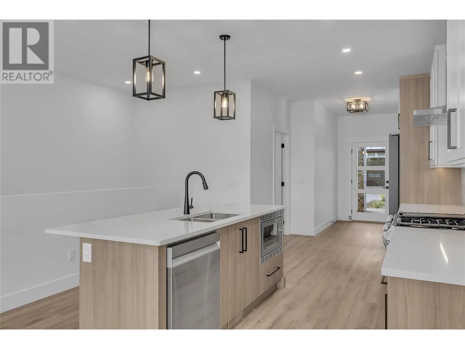 2835 Canyon Crest Drive Unit# 7