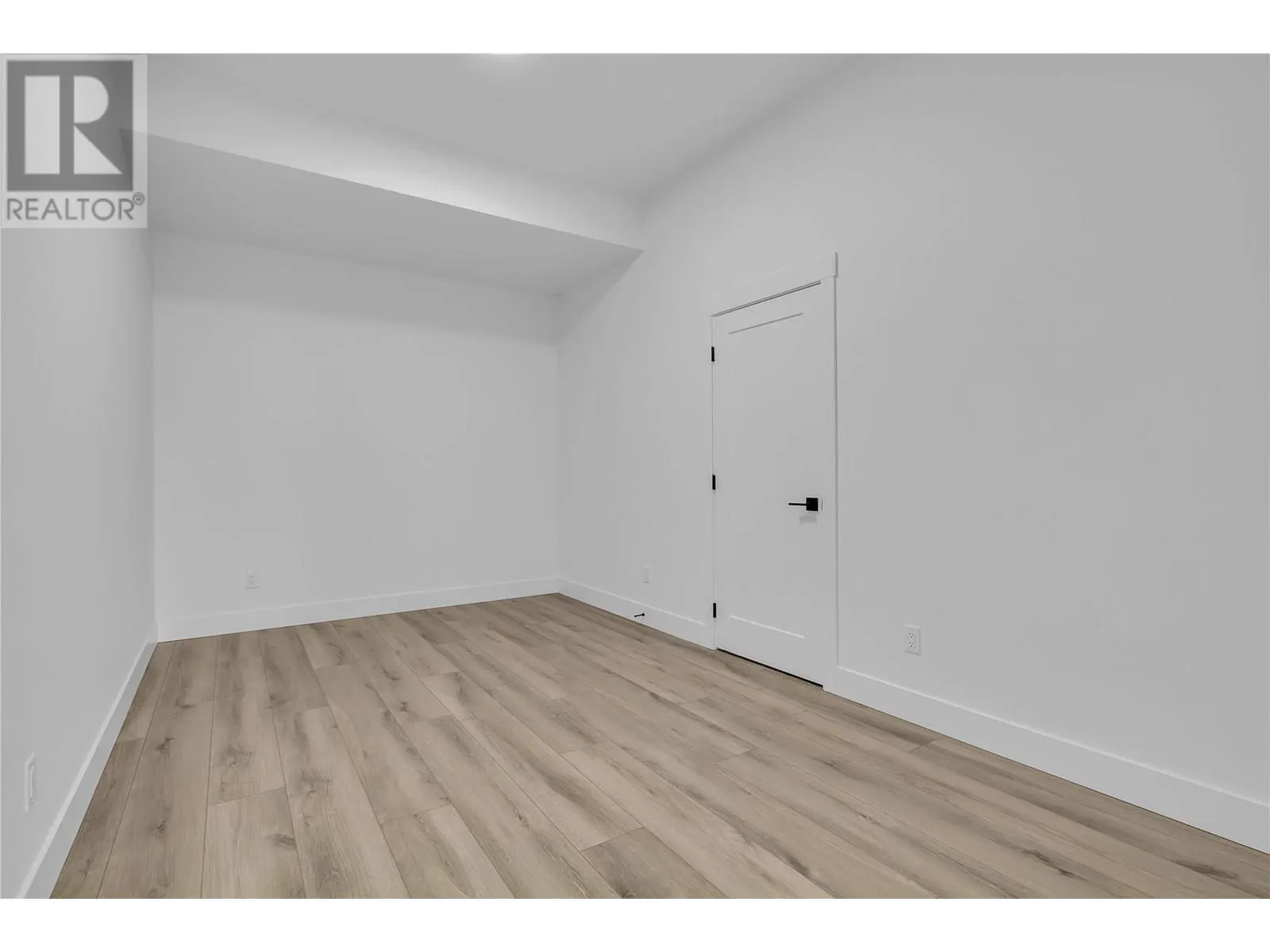 2835 Canyon Crest Drive Unit# 7
