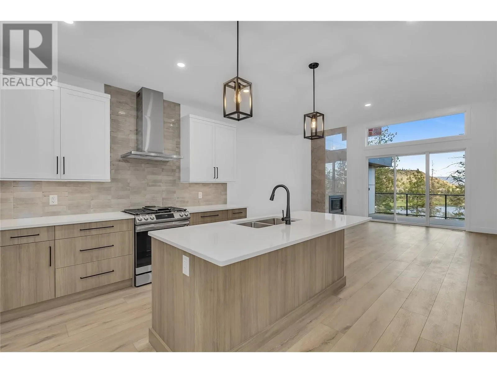 2835 Canyon Crest Drive Unit# 7