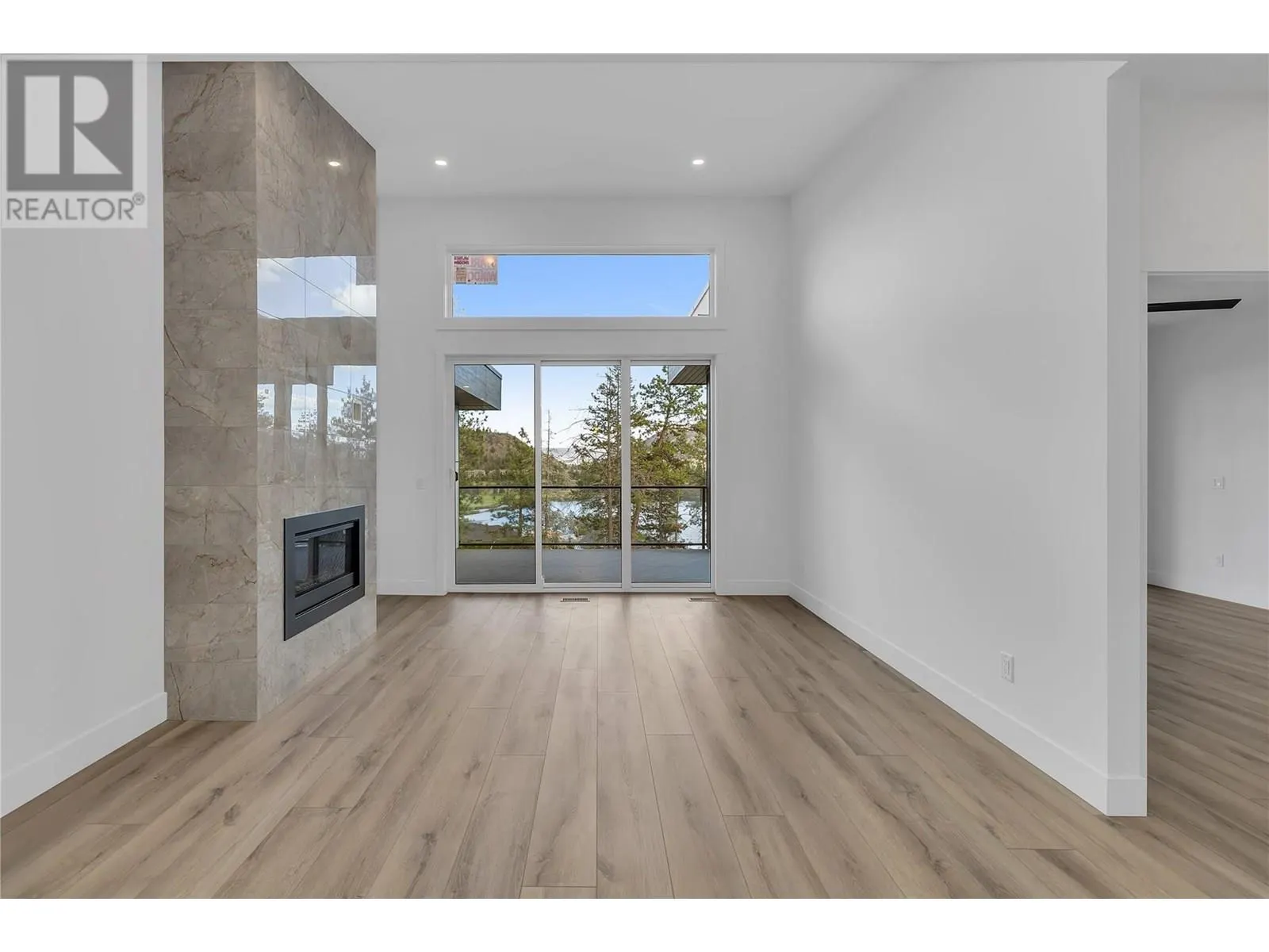 2835 Canyon Crest Drive Unit# 7