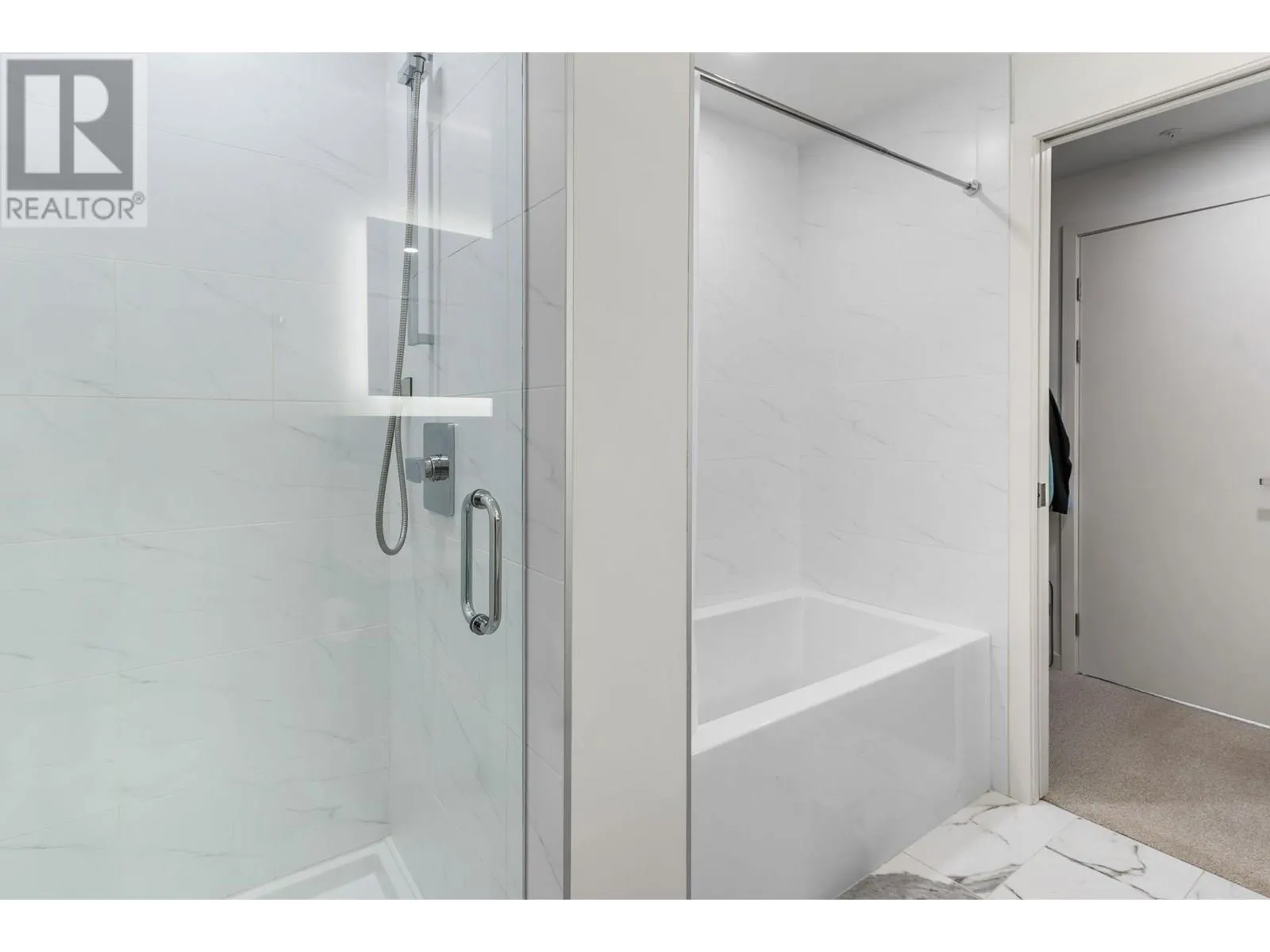 880 Saucier Avenue Unit# 207