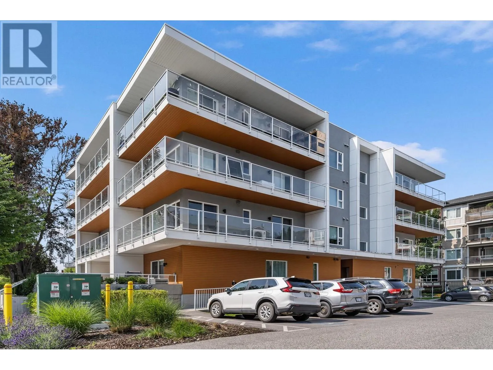 880 Saucier Avenue Unit# 207