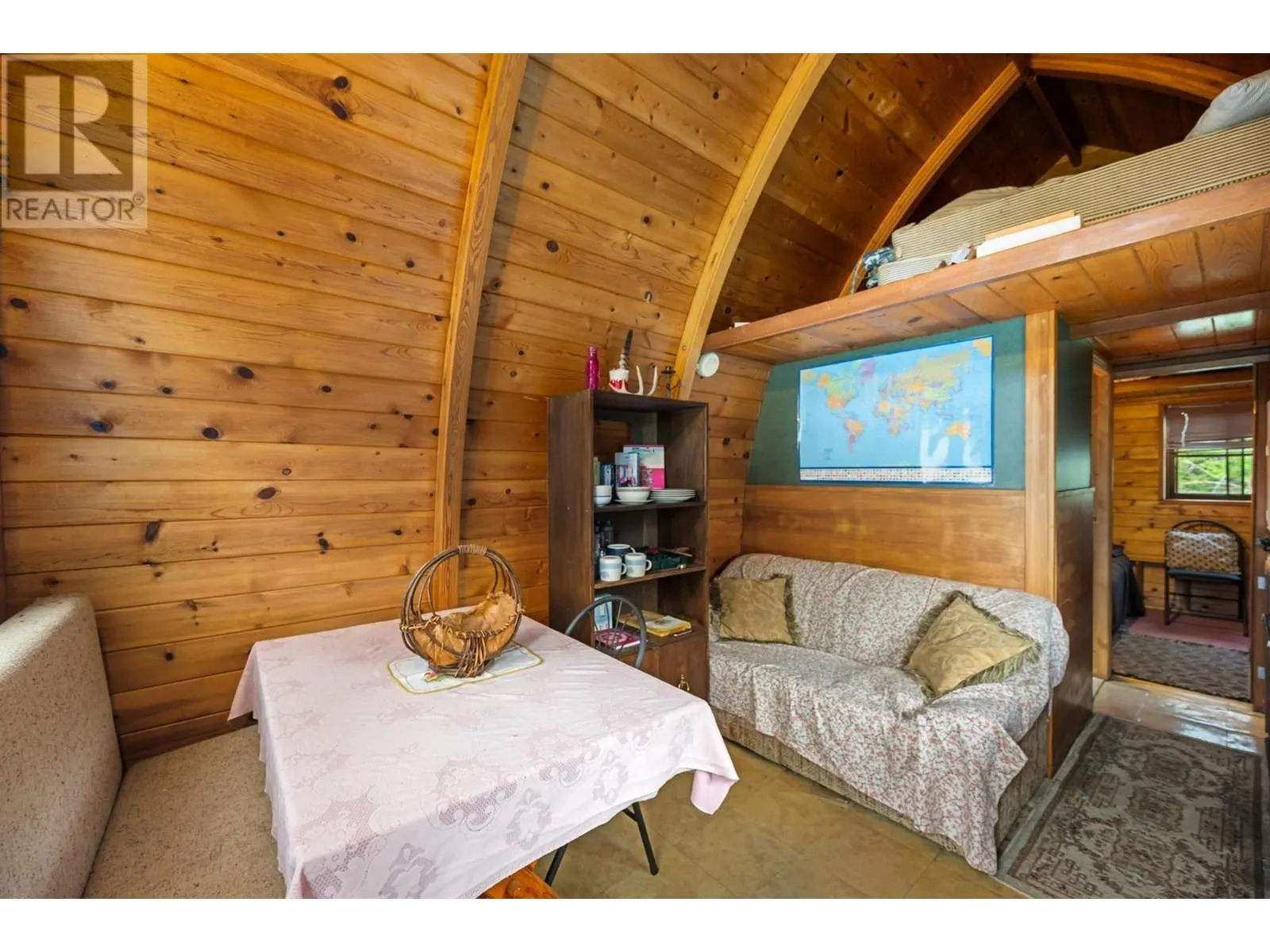 910 Lumby Mabel Lake Road