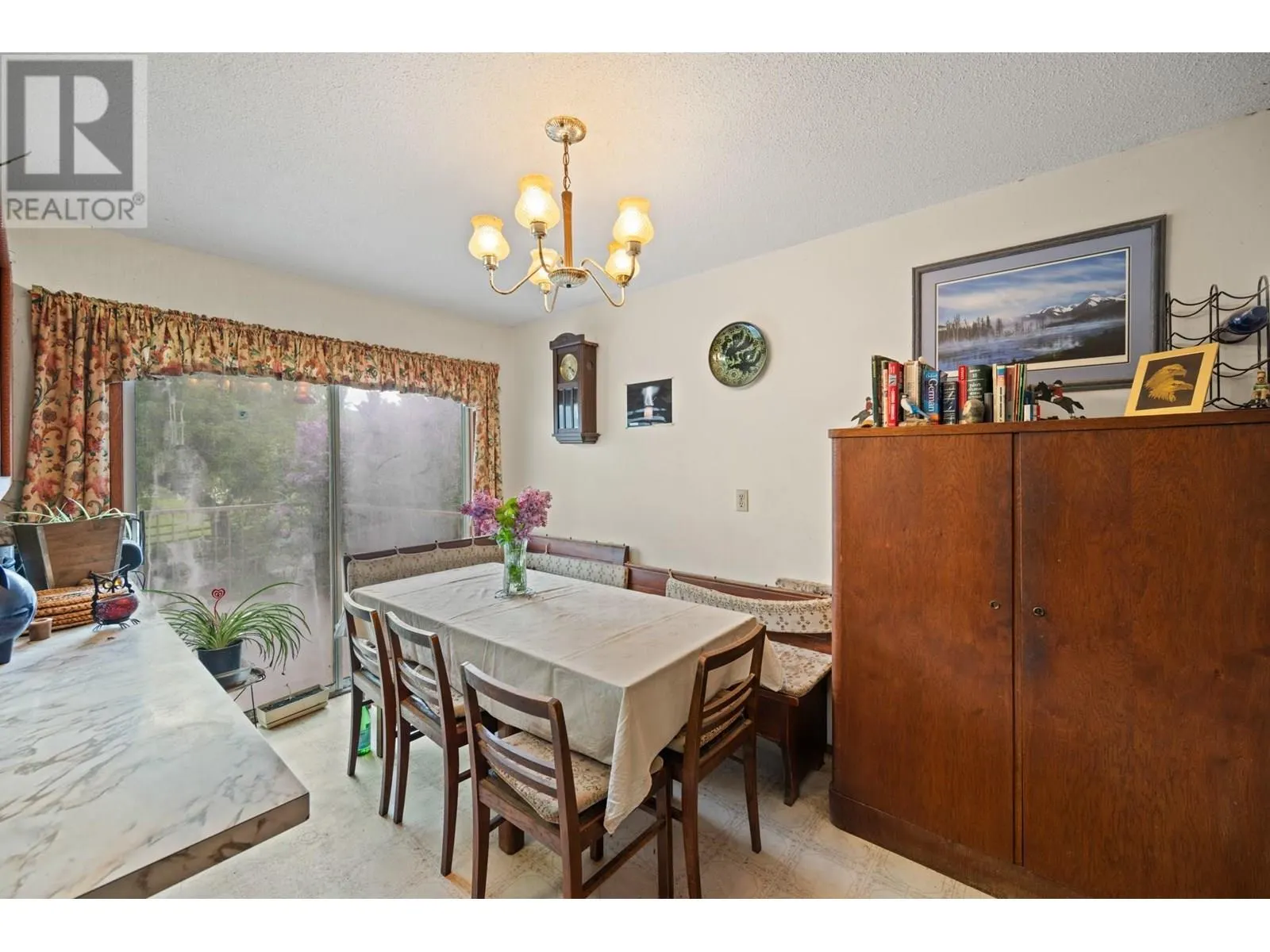 910 Lumby Mabel Lake Road