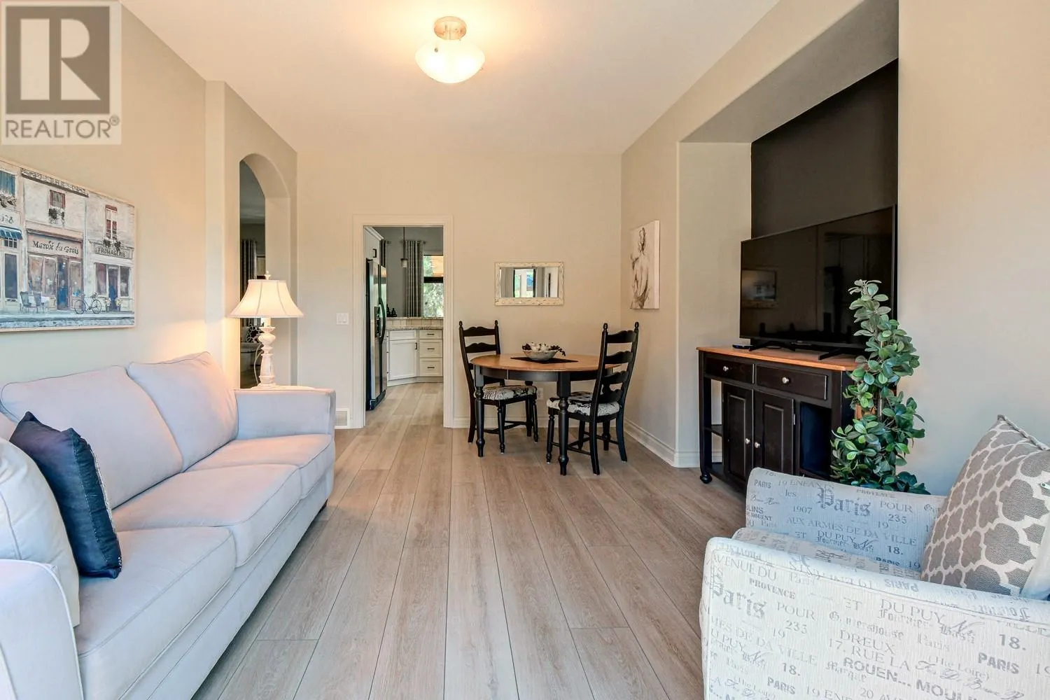 4100 Gallaghers Parkland Drive Unit# 18