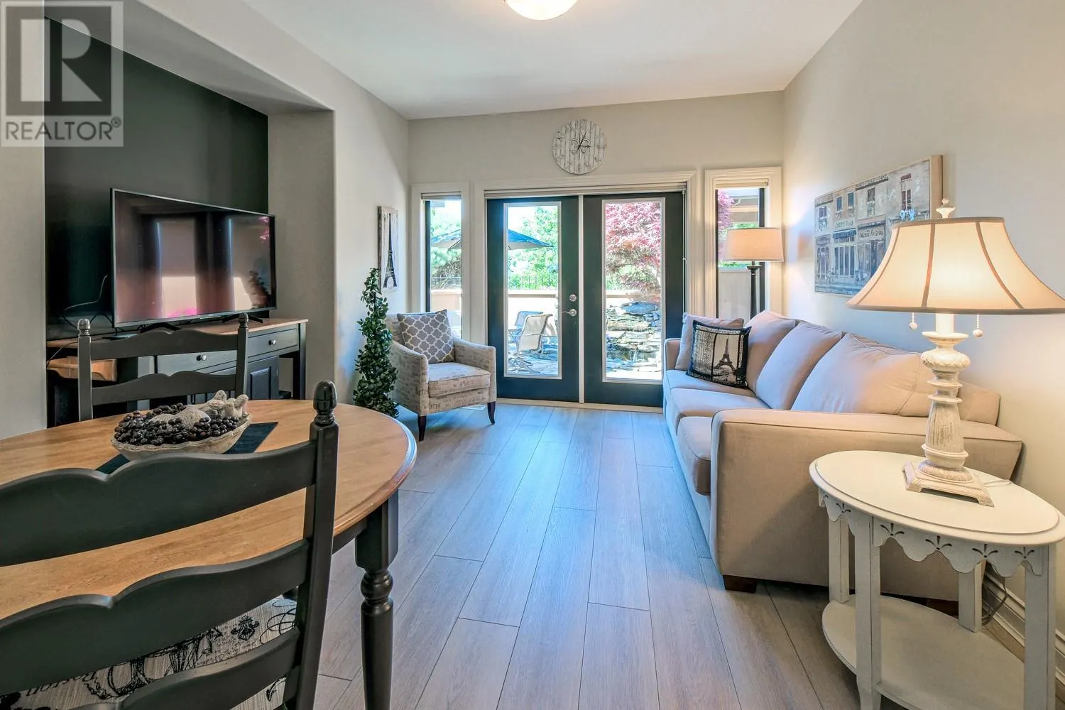 4100 Gallaghers Parkland Drive Unit# 18