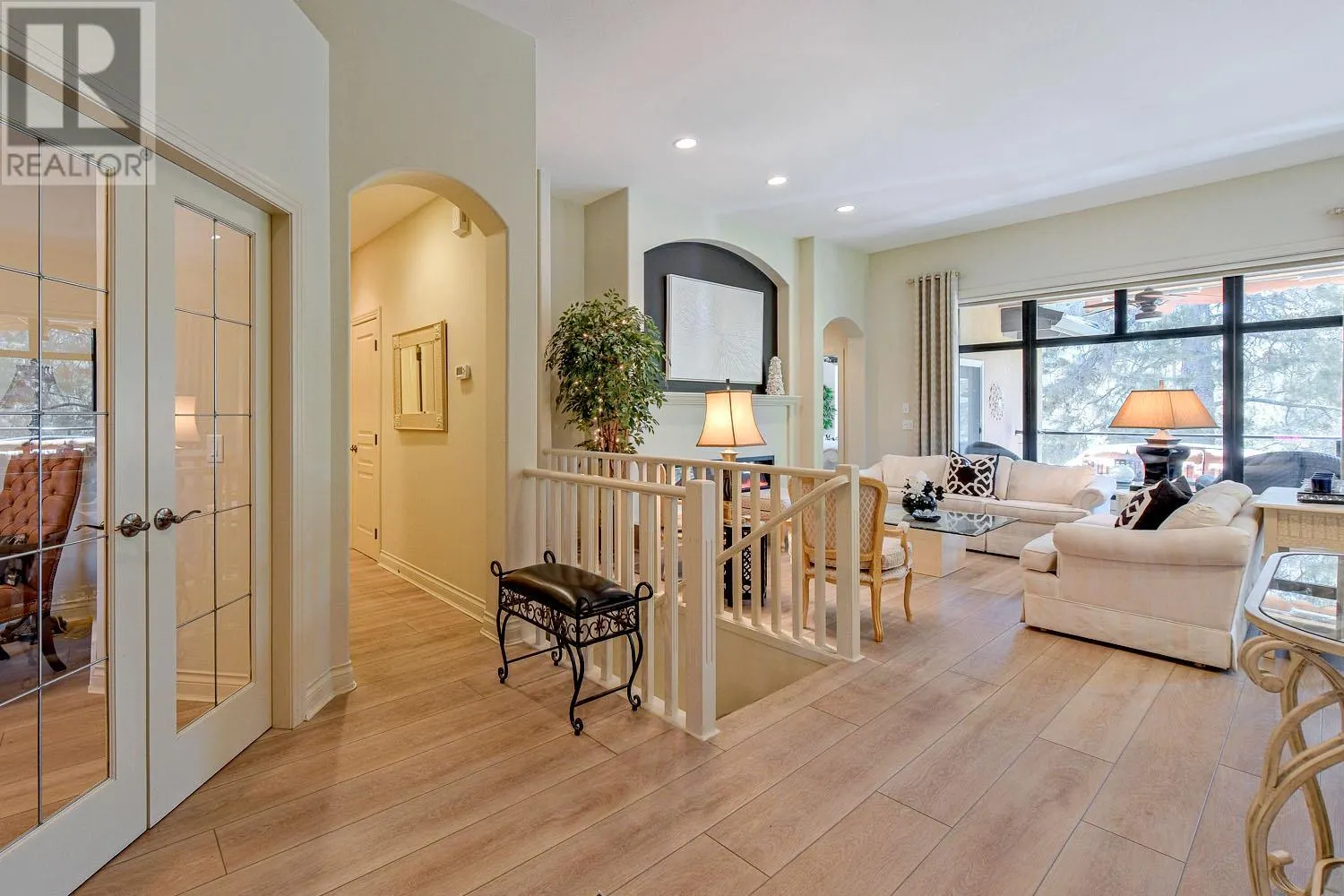4100 Gallaghers Parkland Drive Unit# 18