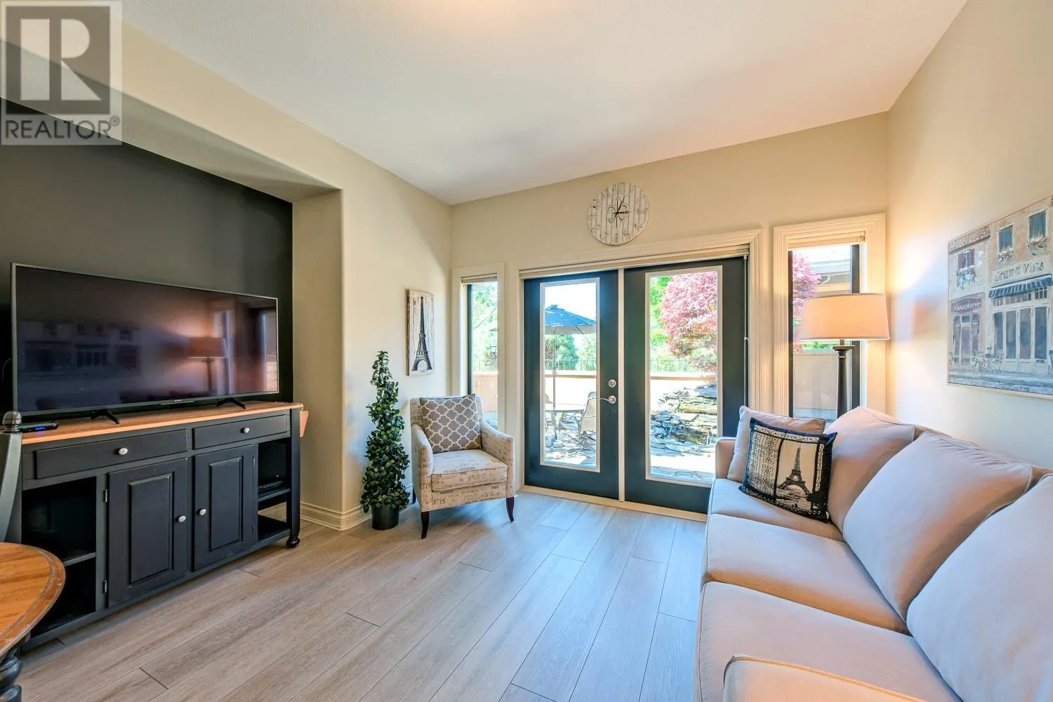 4100 Gallaghers Parkland Drive Unit# 18
