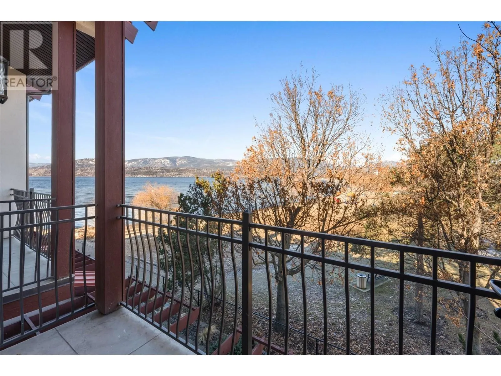 3756 Lakeshore Road Unit# 18