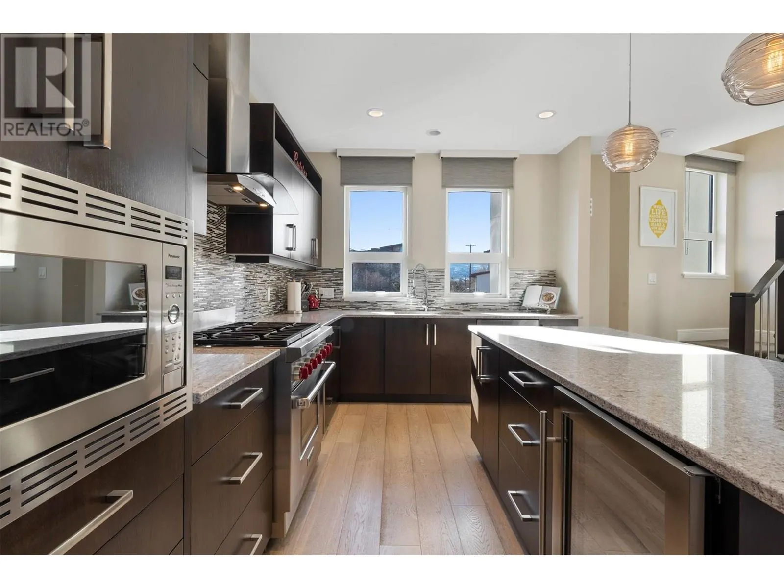 3756 Lakeshore Road Unit# 18