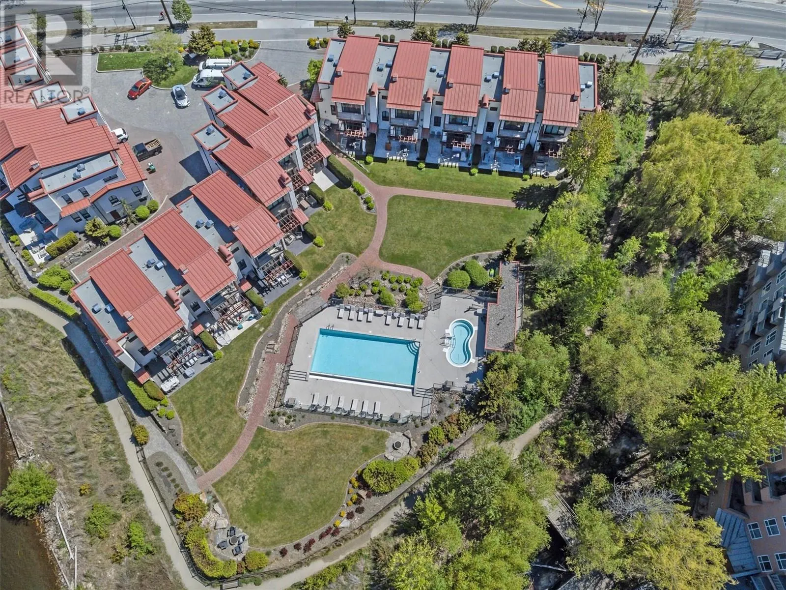 3756 Lakeshore Road Unit# 18