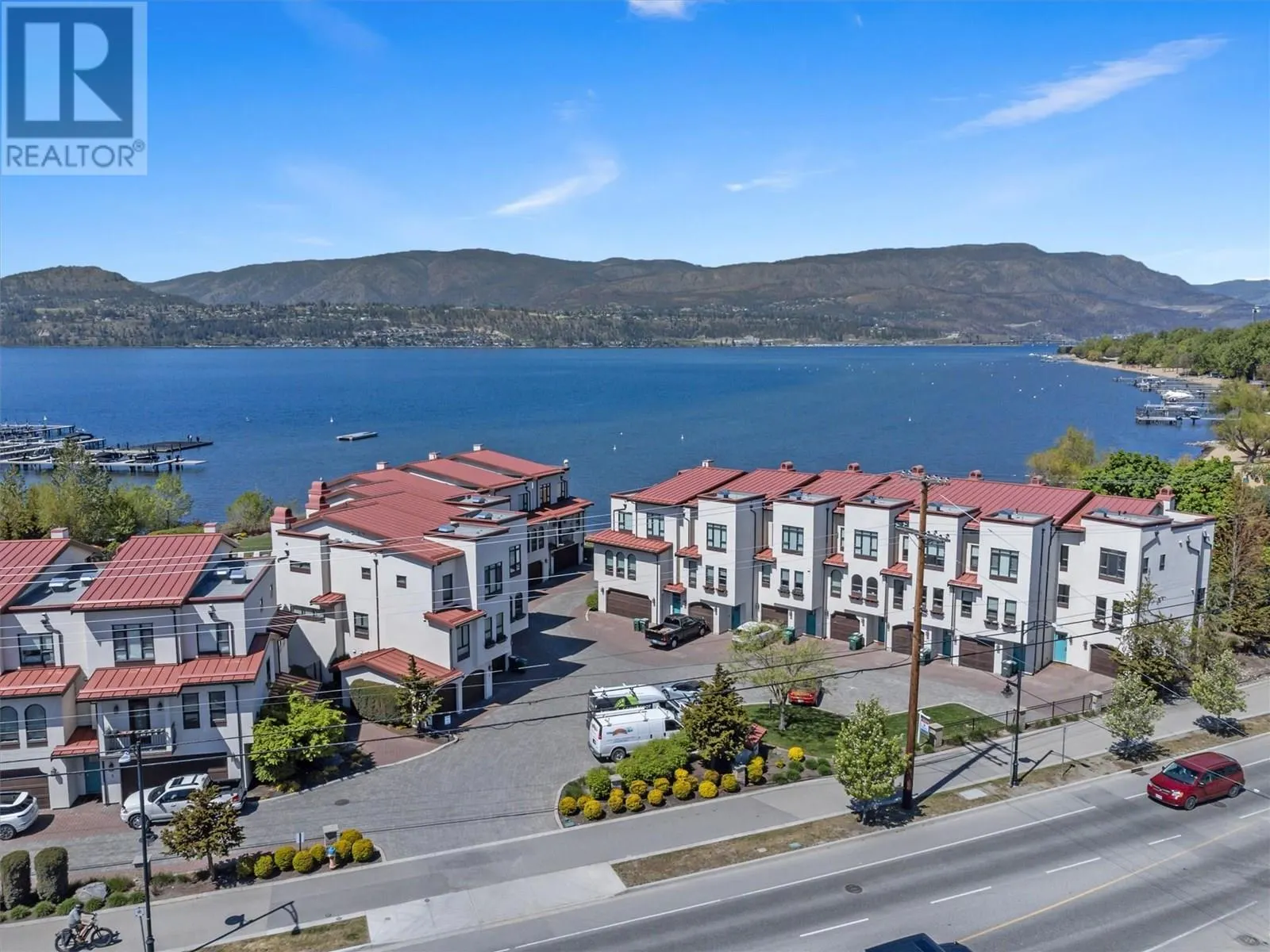3756 Lakeshore Road Unit# 18