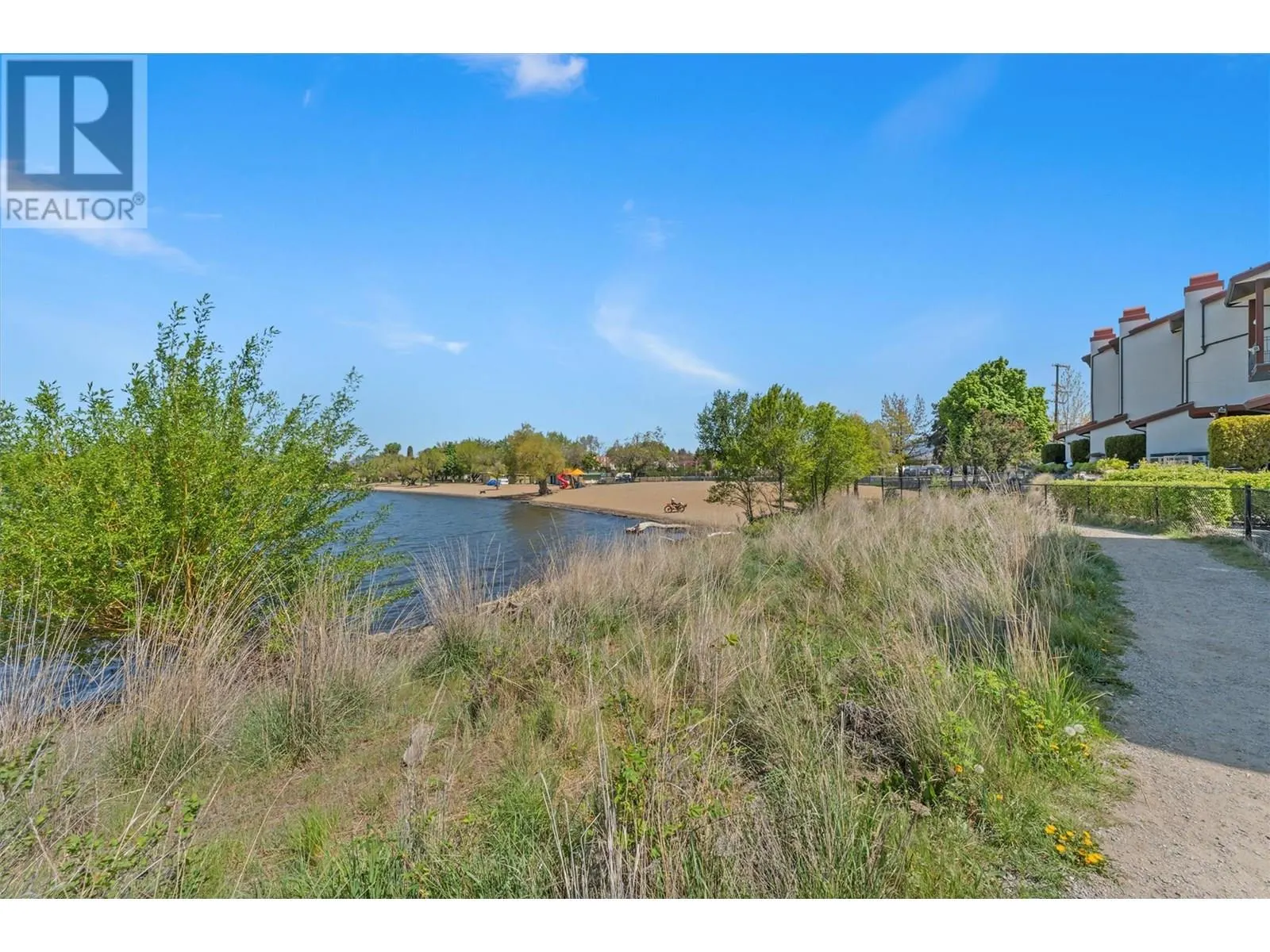 3756 Lakeshore Road Unit# 18