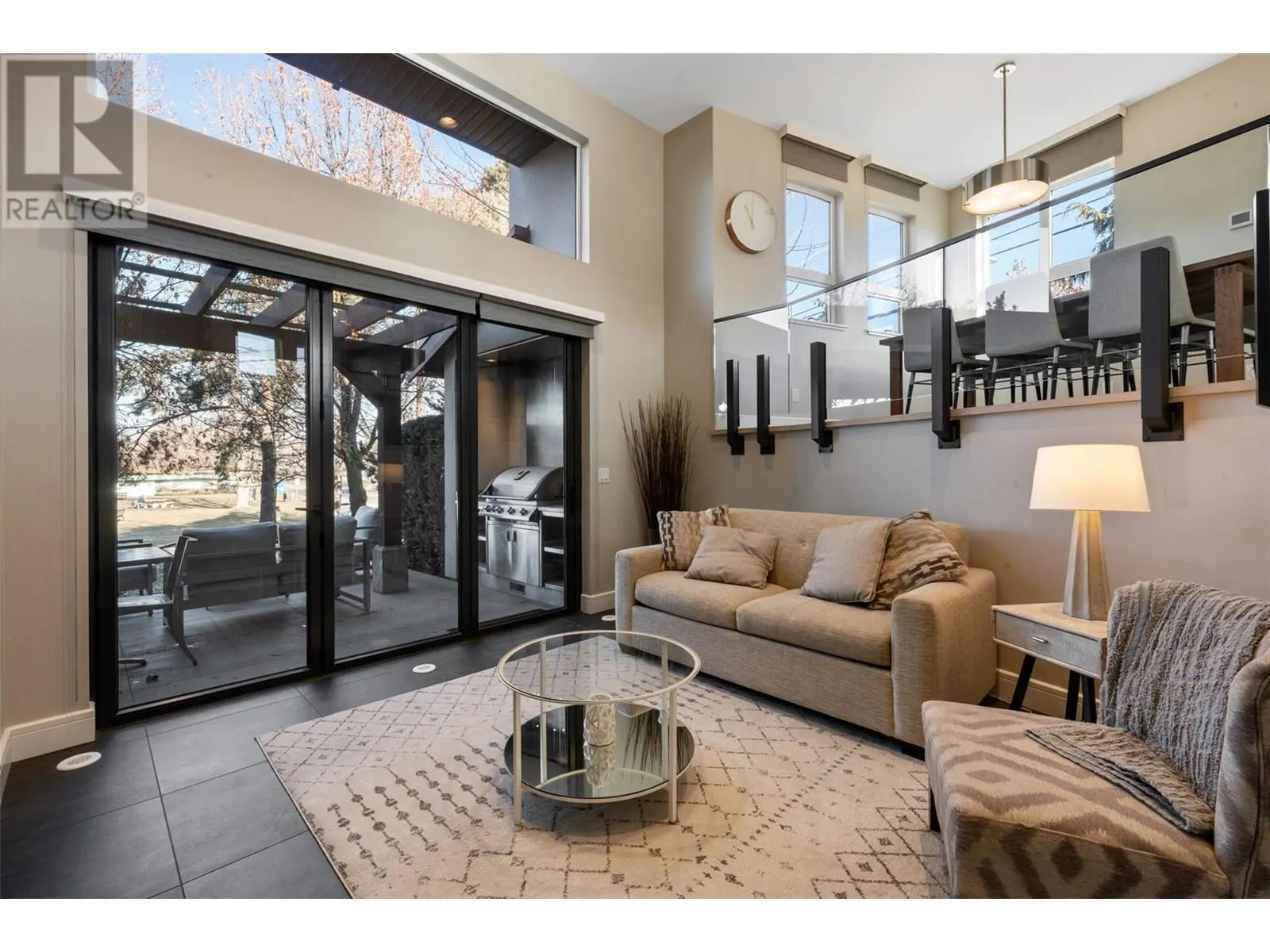 3756 Lakeshore Road Unit# 18