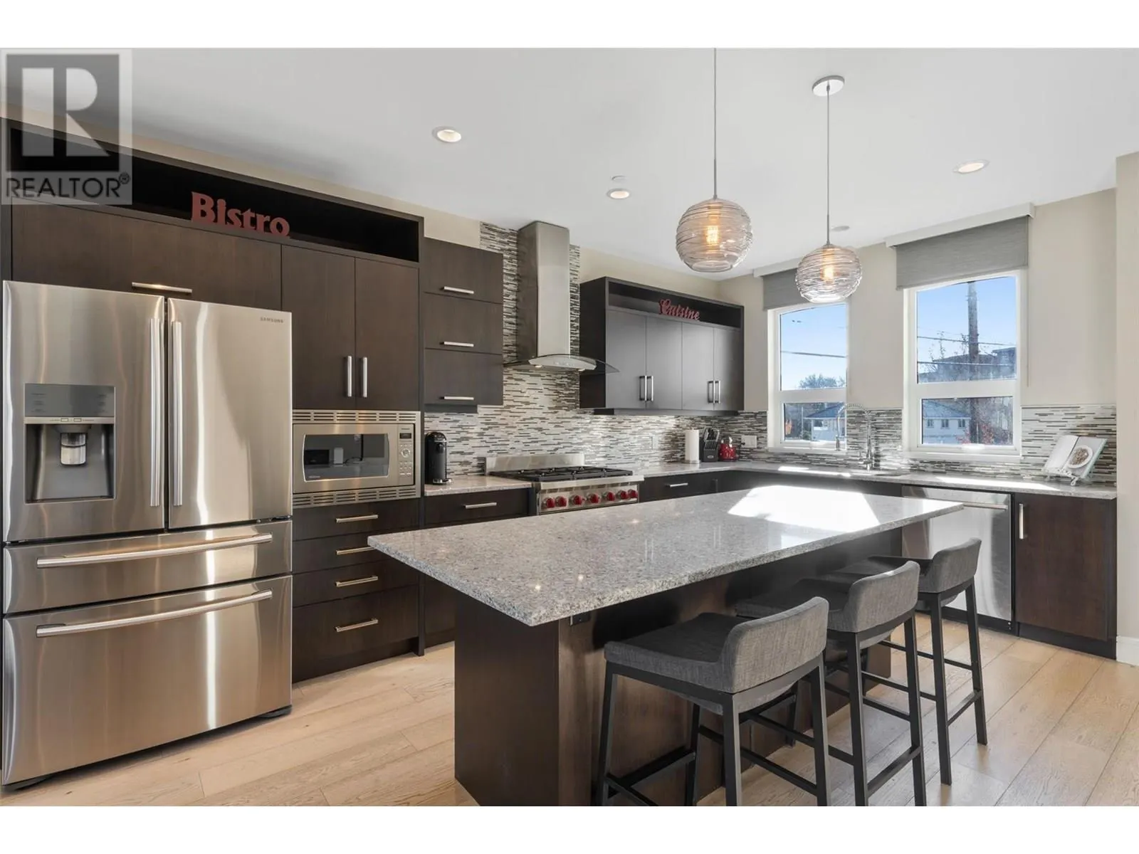 3756 Lakeshore Road Unit# 18