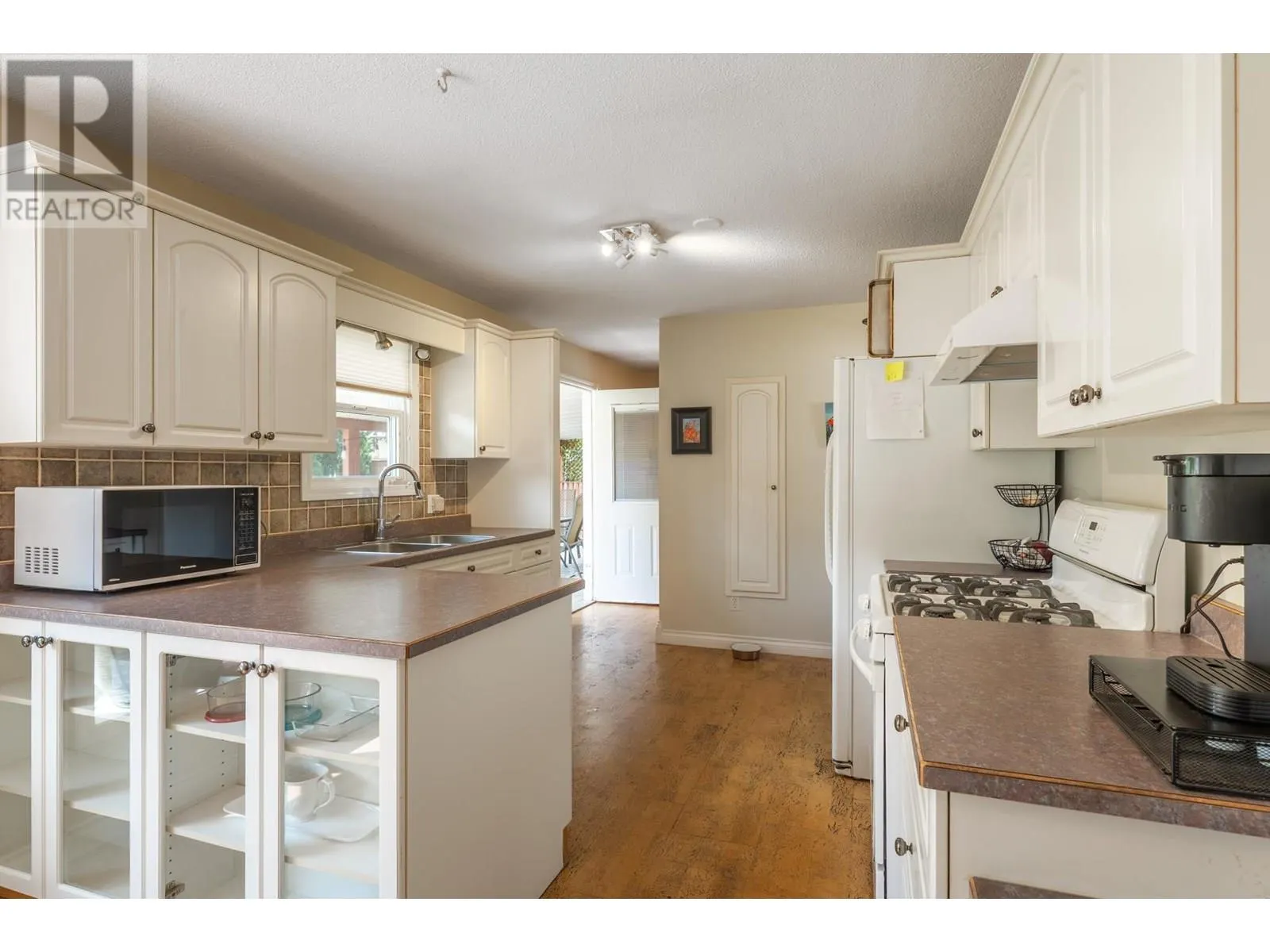 405 Macaden Court
