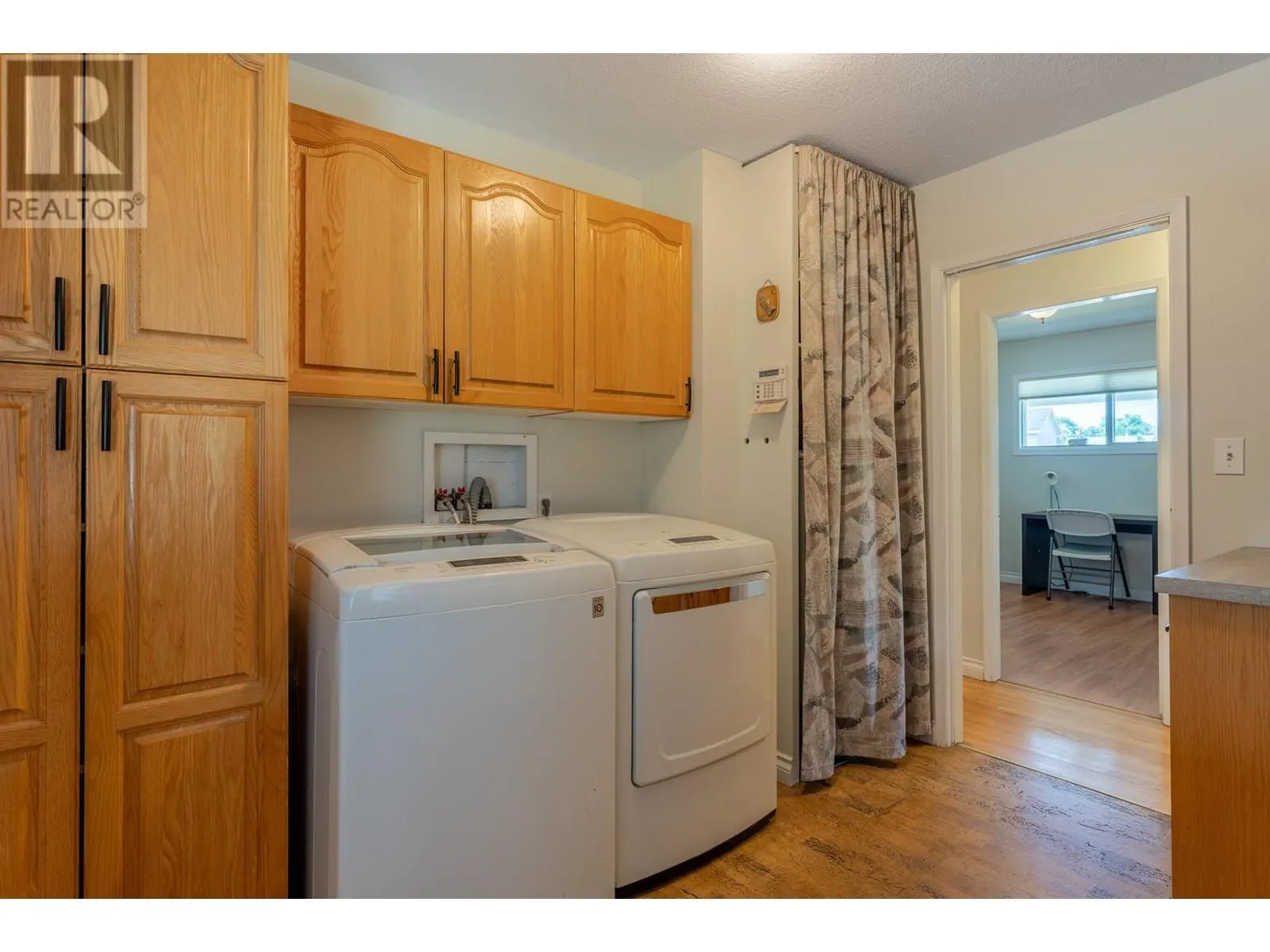 405 Macaden Court