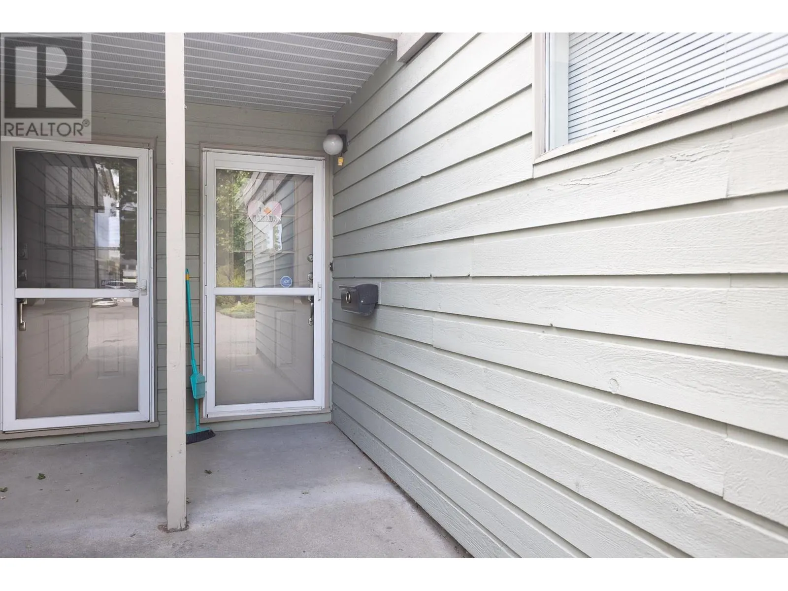 1950 Burtch Road Unit# 27