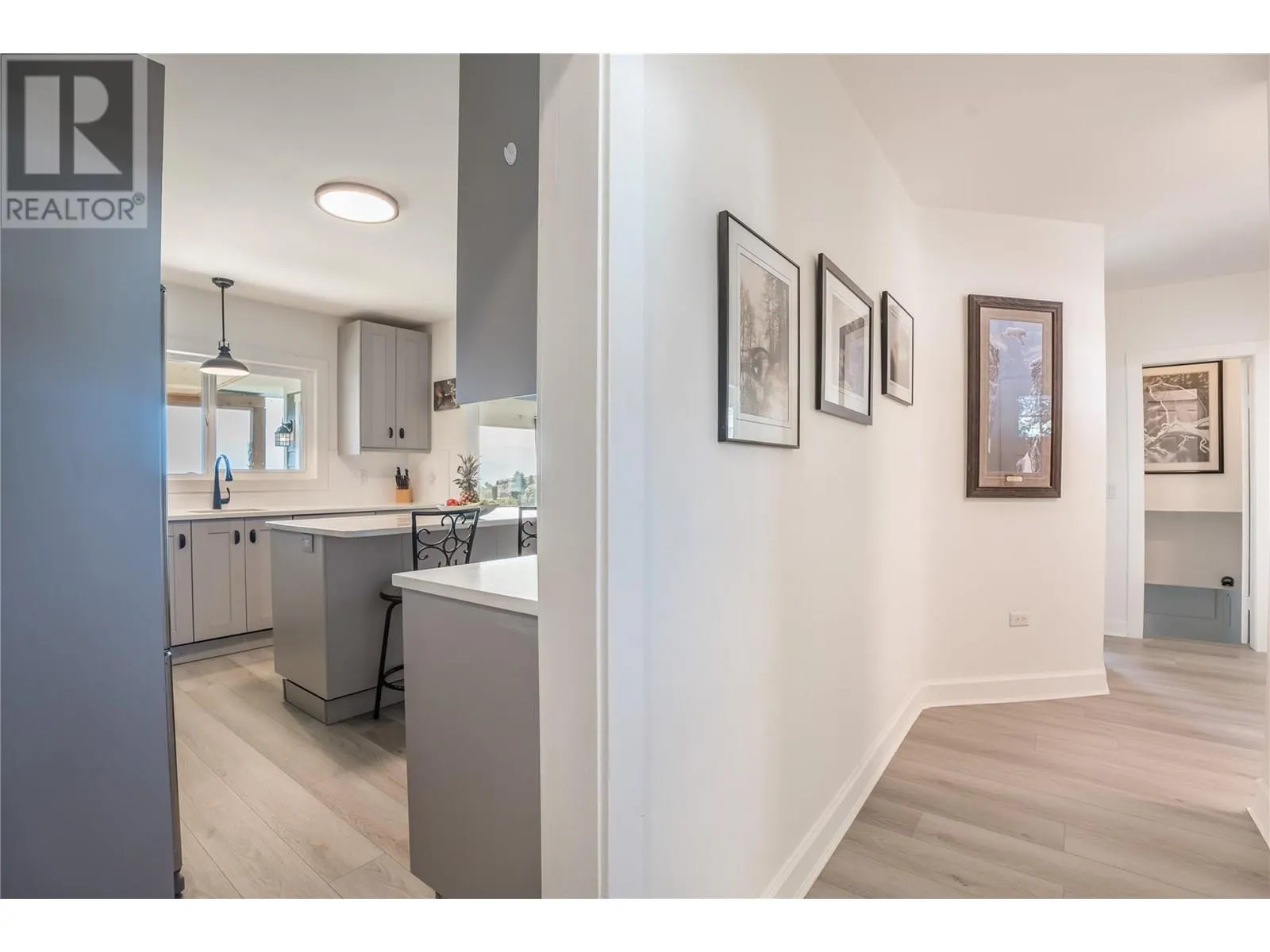 6908 HESPELER Road