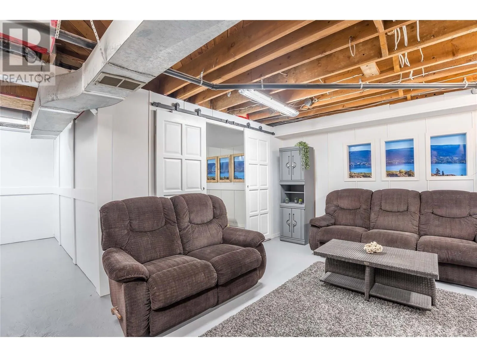 6908 HESPELER Road
