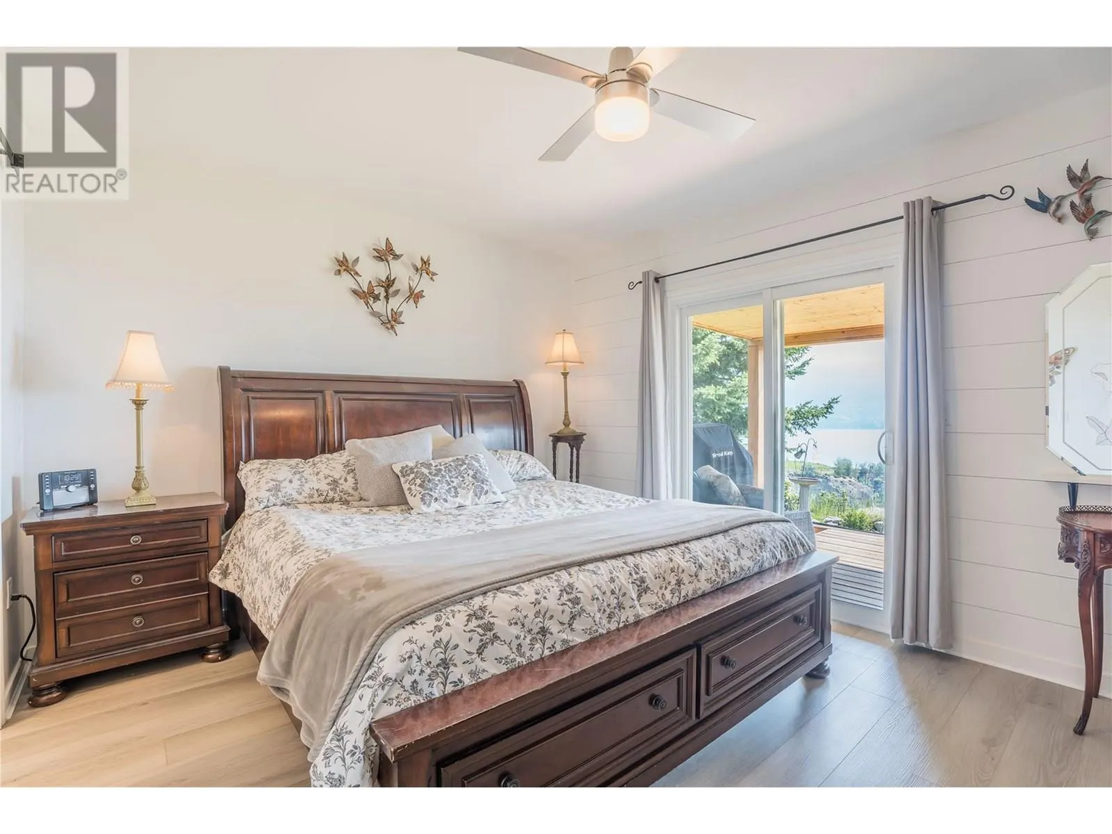 6908 HESPELER Road