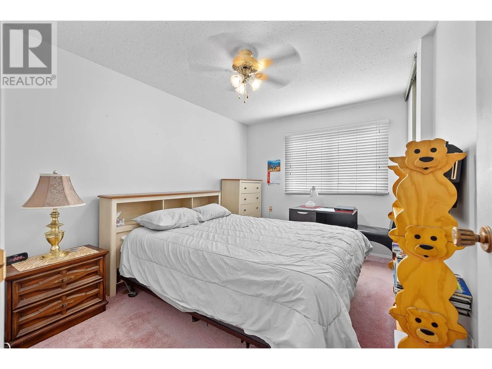 555 Rowcliffe Avenue Unit# 204