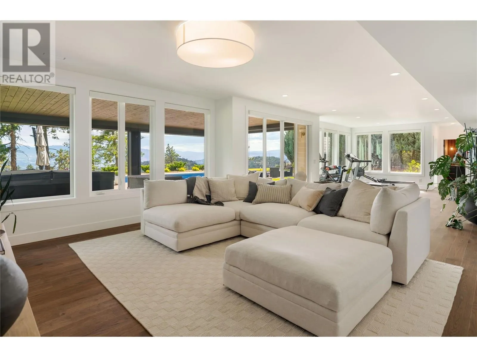 172 Skyland Drive