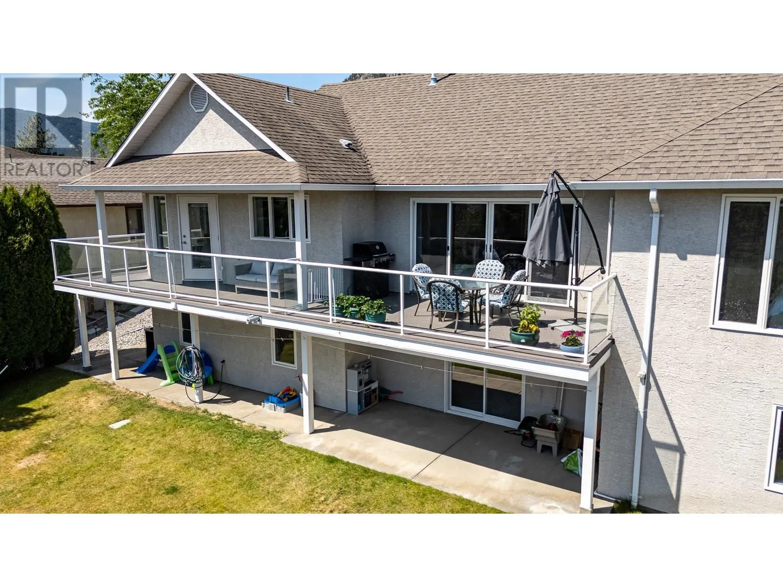 2455 Westwood Drive