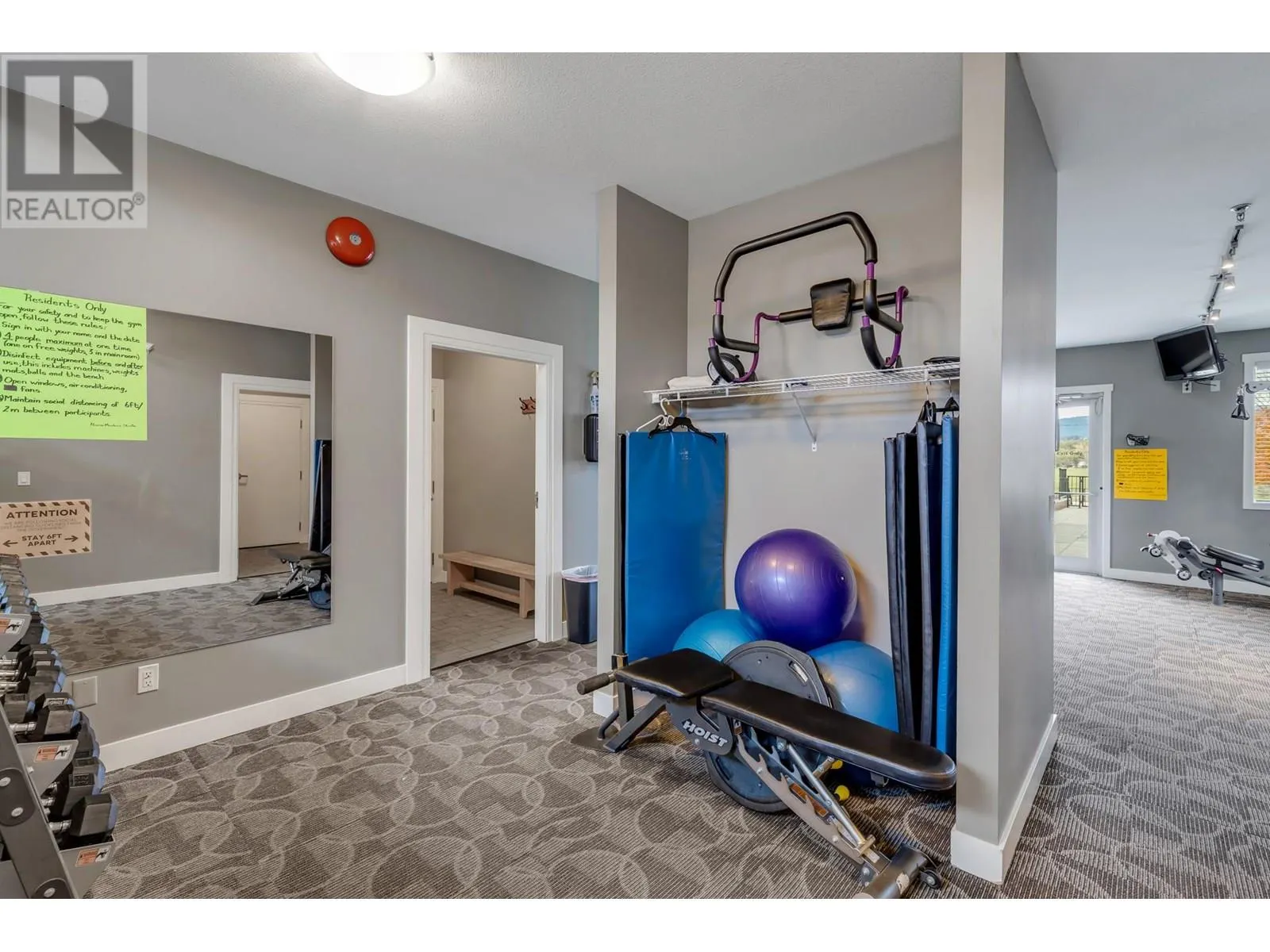 3733 Casorso Road Unit# 109
