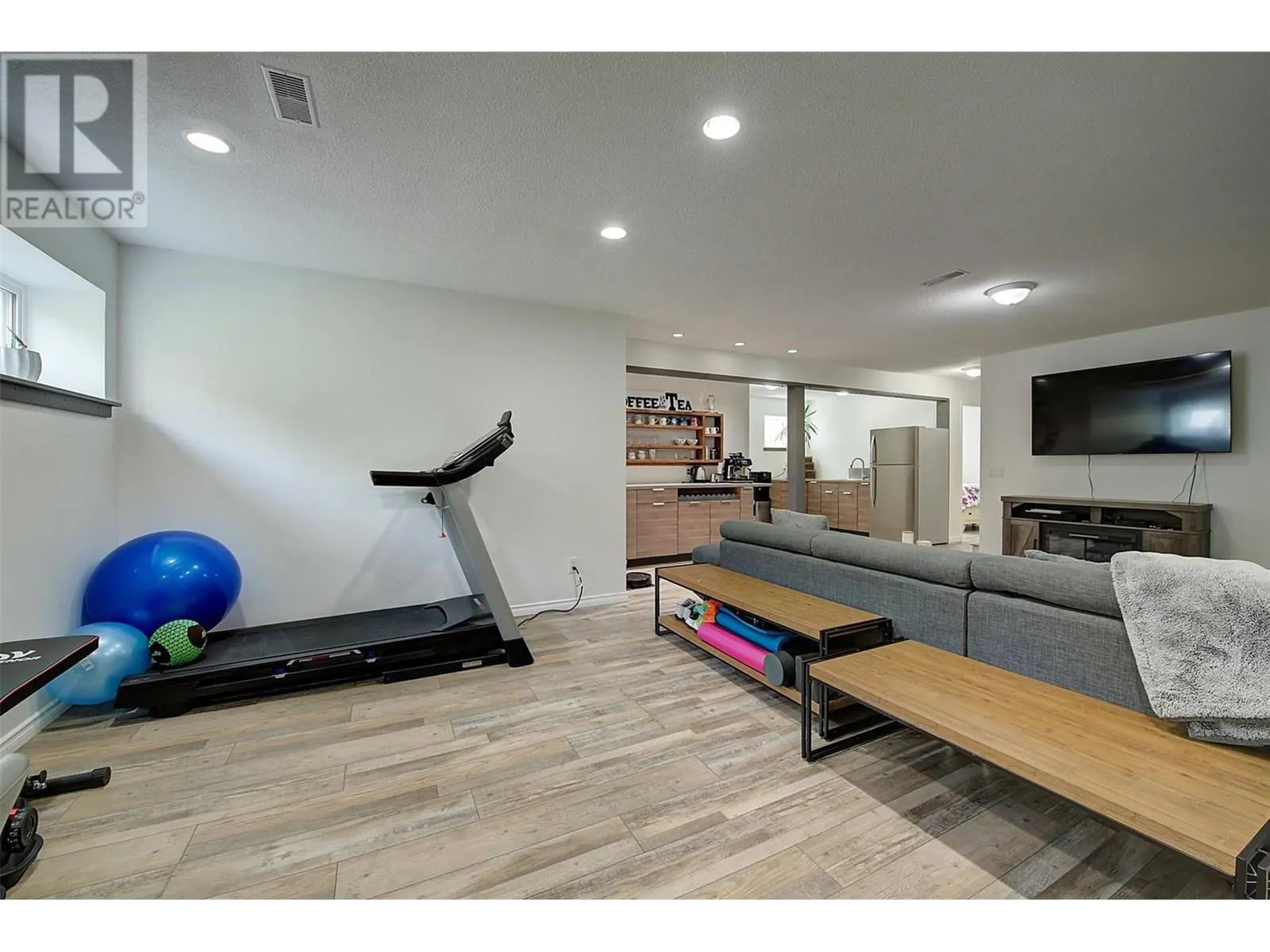 575 Galbraith Court