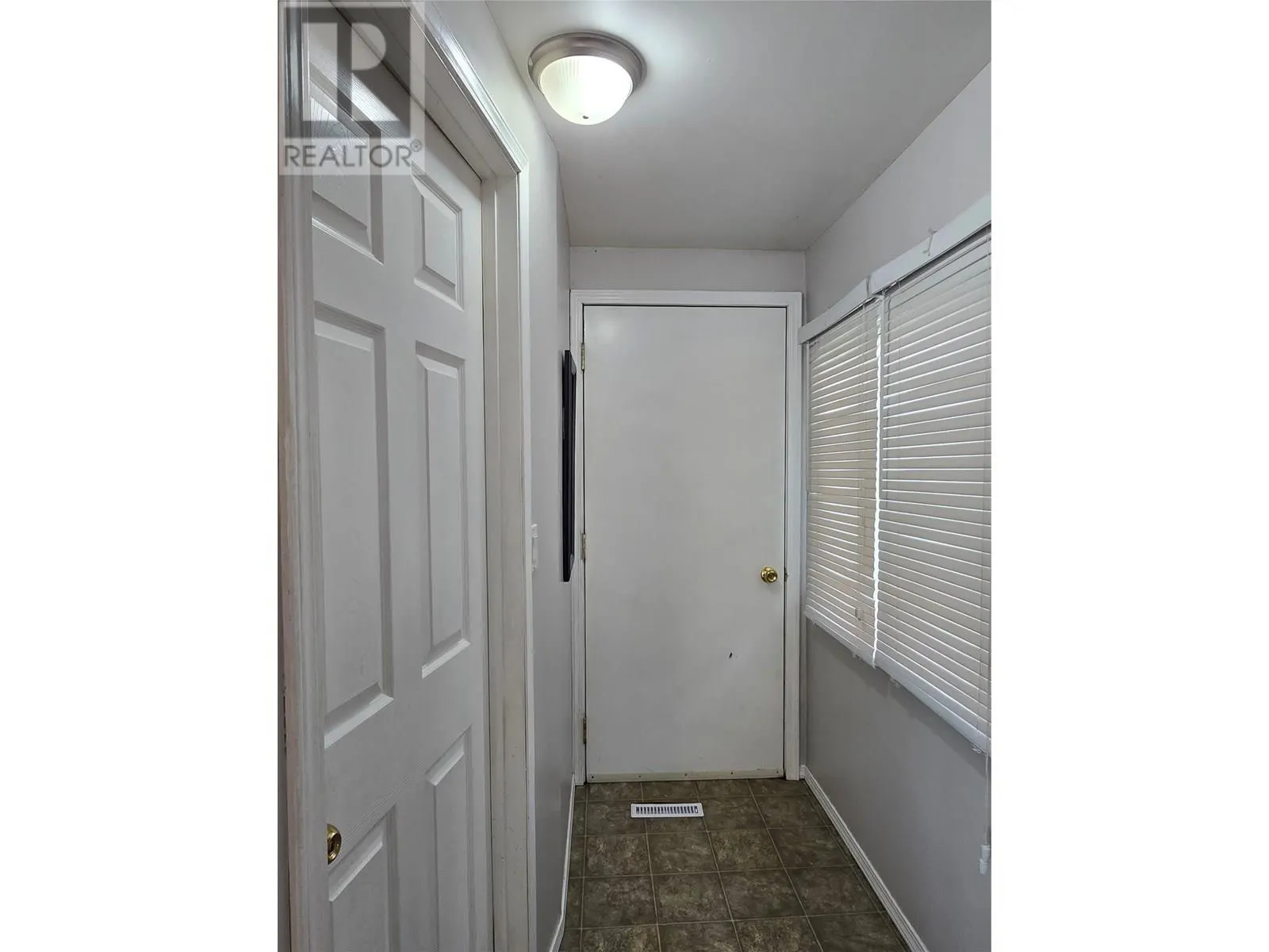 221 Beatty Avenue NW