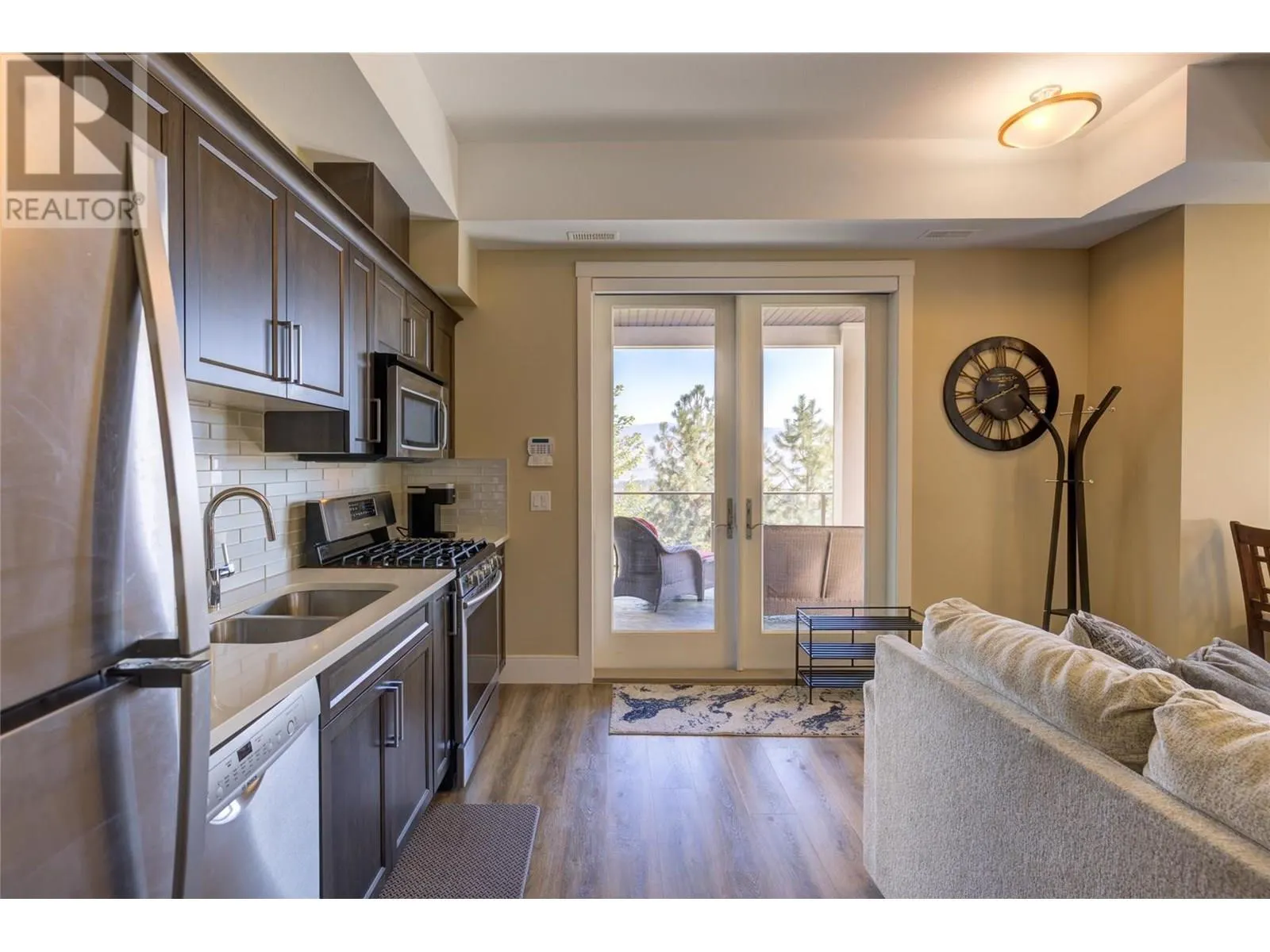 3357 Hihannah View
