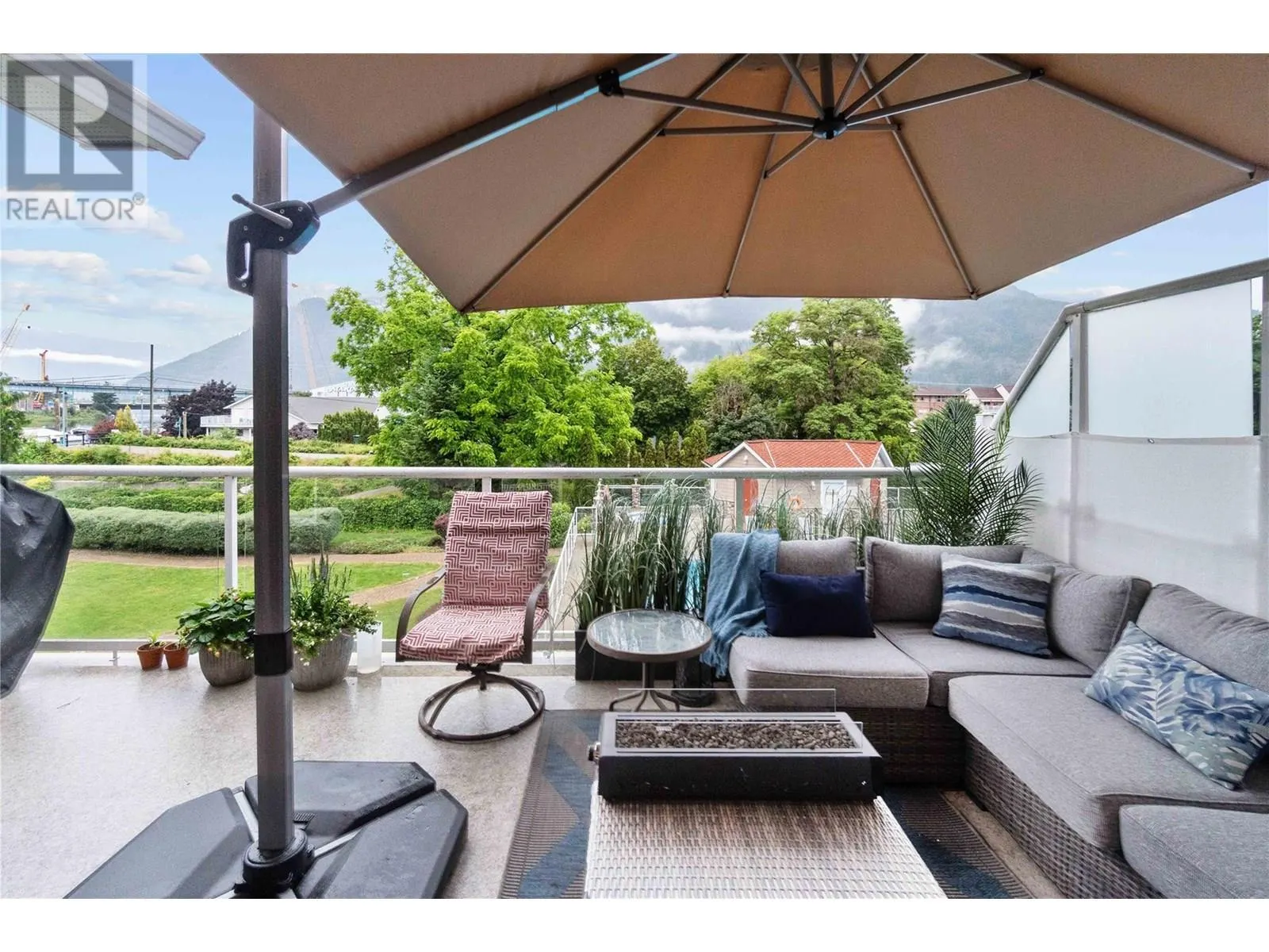 1130 Riverside Avenue Unit# 27