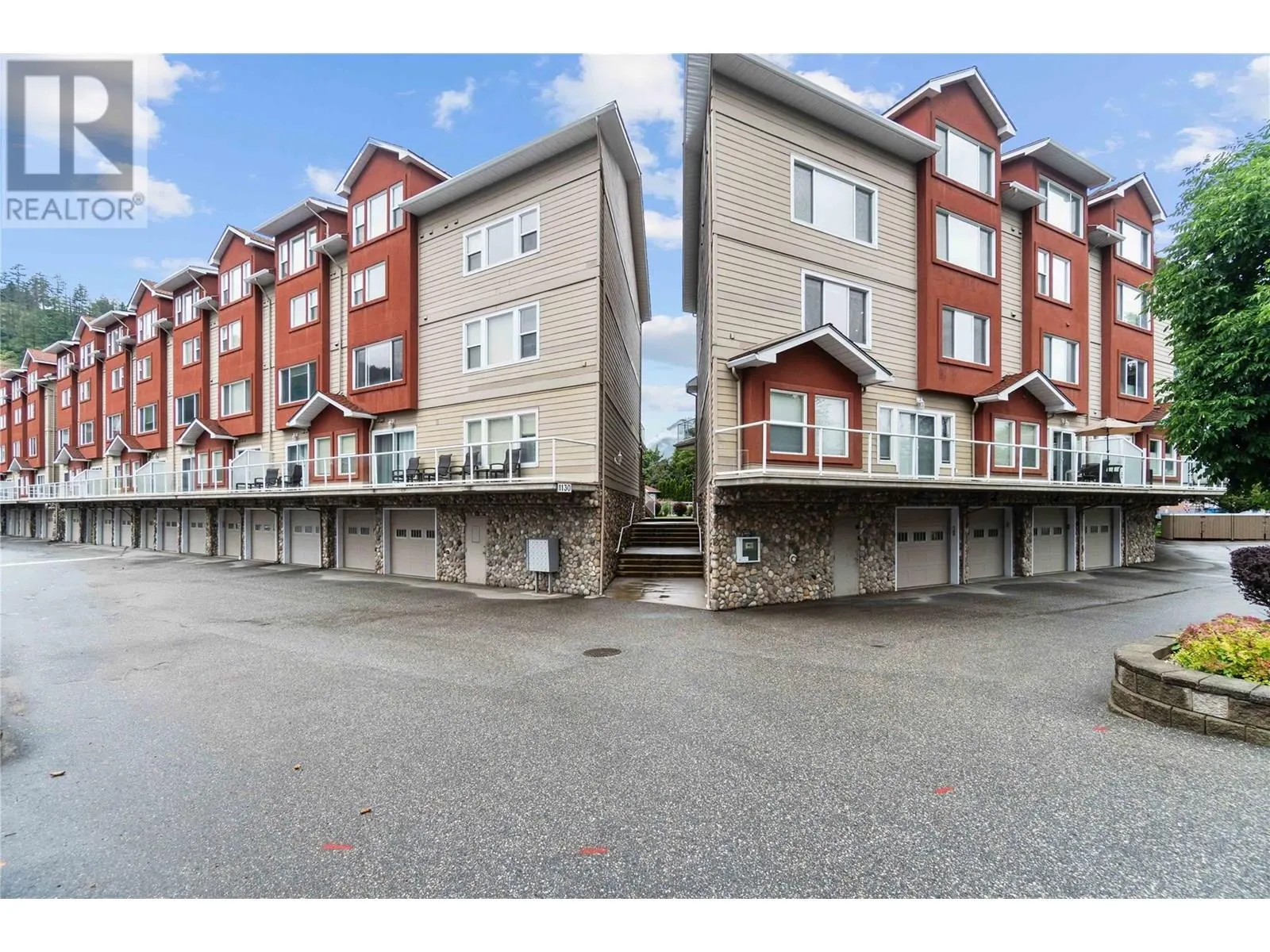 1130 Riverside Avenue Unit# 27
