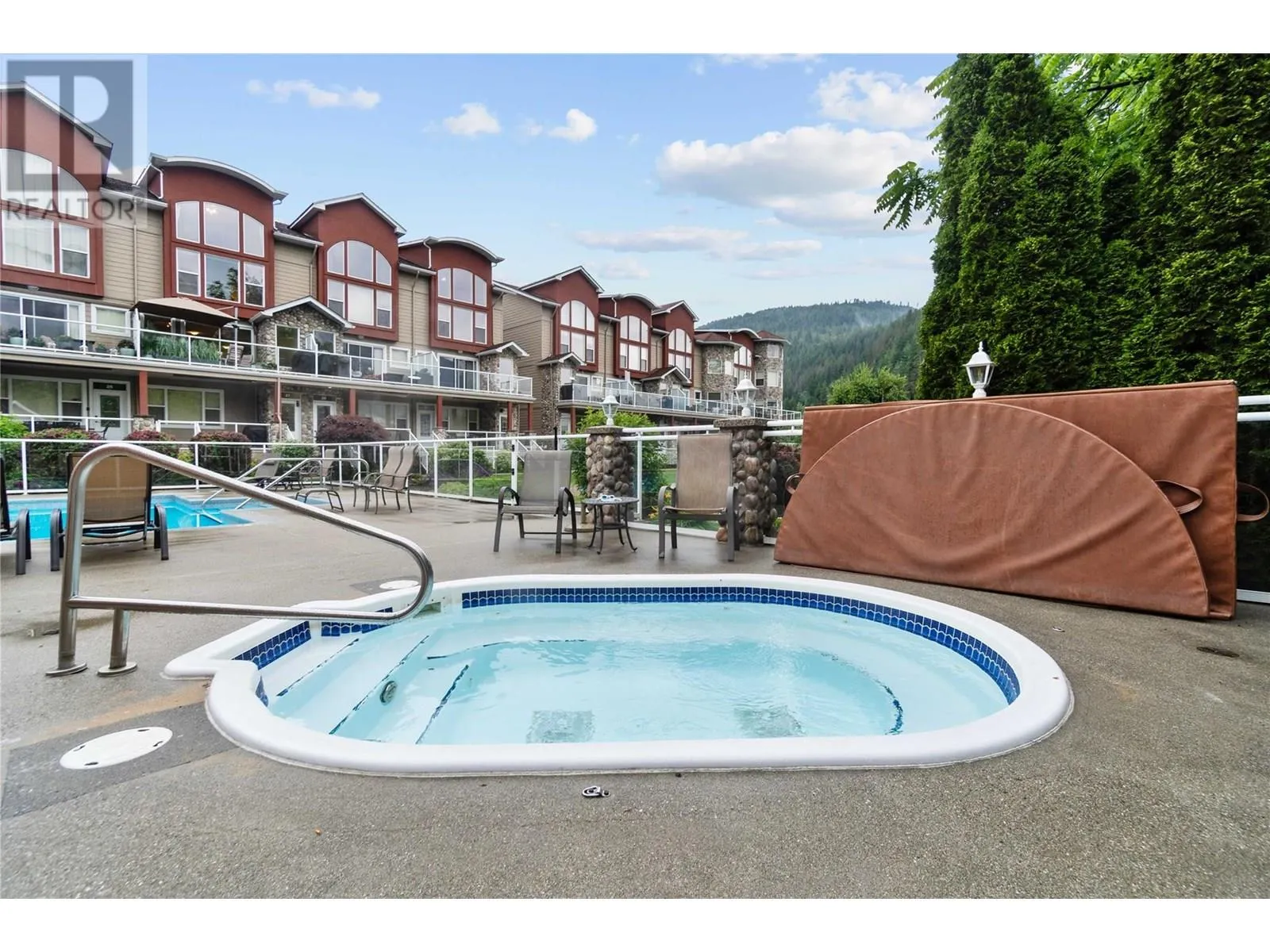 1130 Riverside Avenue Unit# 27