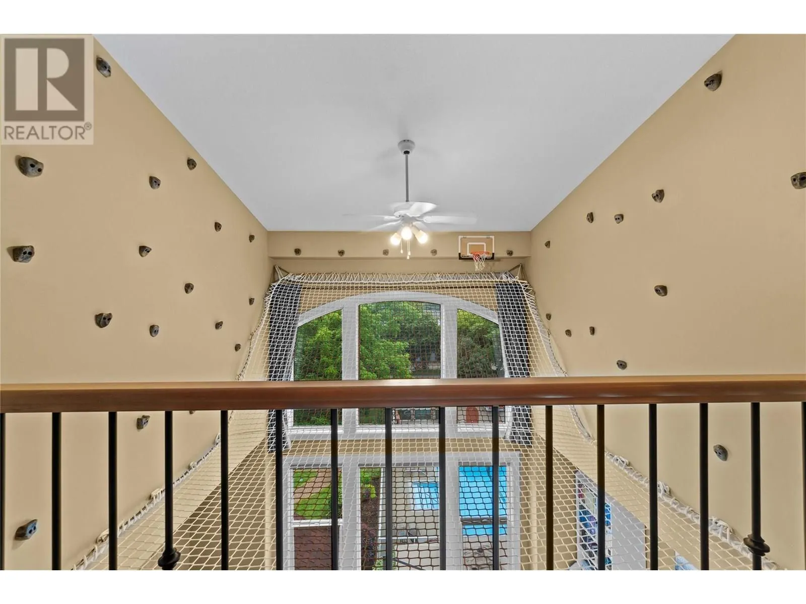 1130 Riverside Avenue Unit# 27