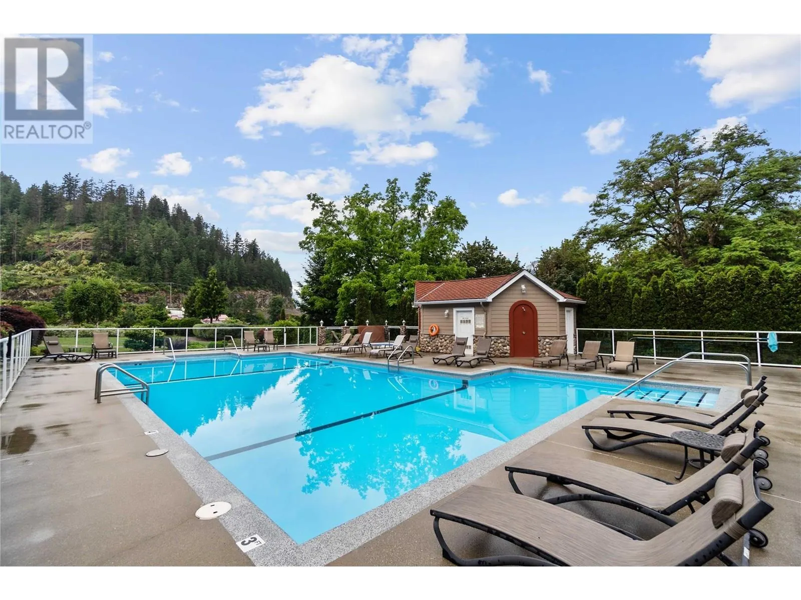 1130 Riverside Avenue Unit# 27